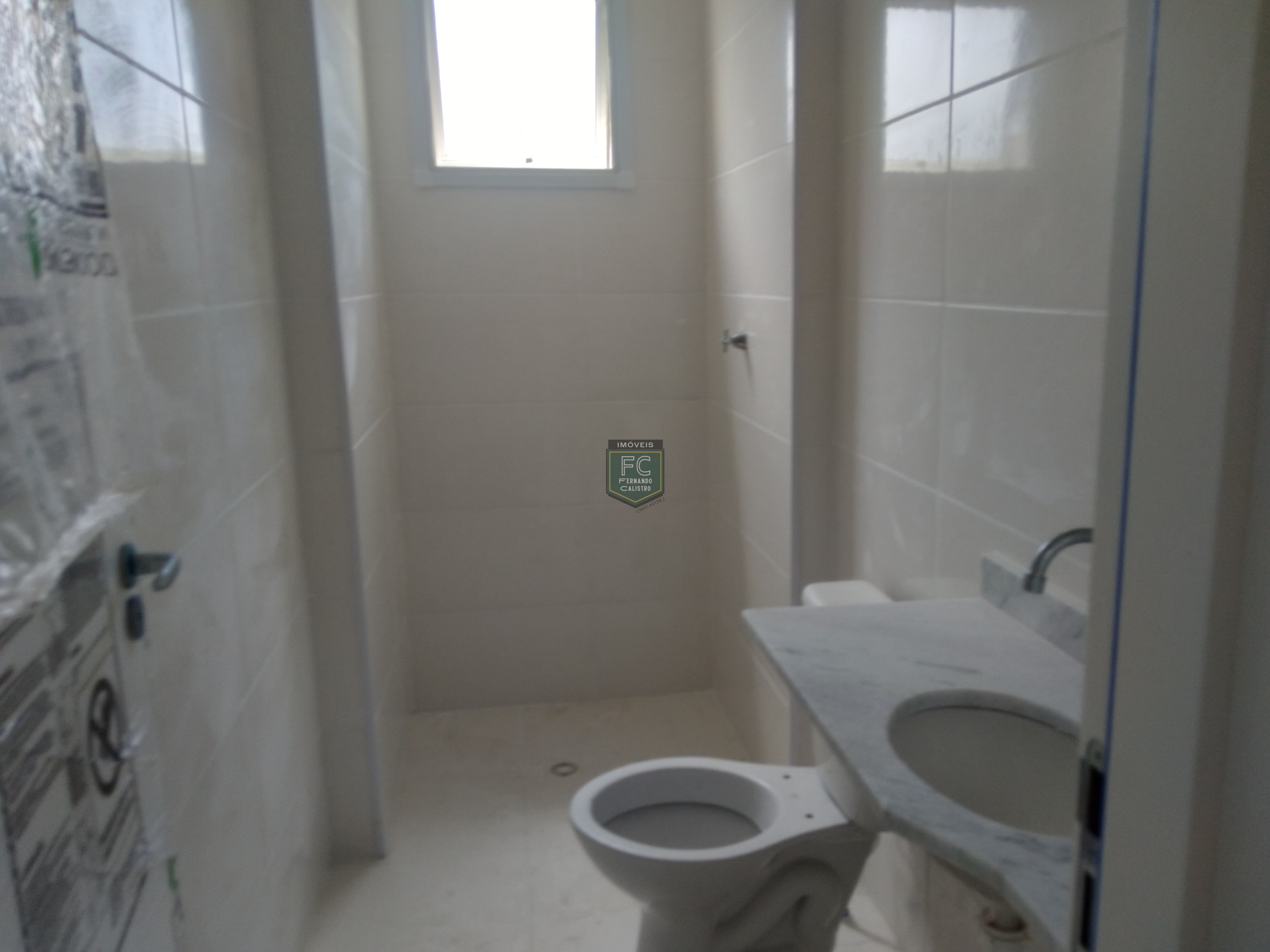 Apartamento novo alto padrão frente 2 dormitórios (1 suíte), entregue c/ revestimentos e vidros, lazer clube, varanda gourmet c/vista mar, mongaguá/sp