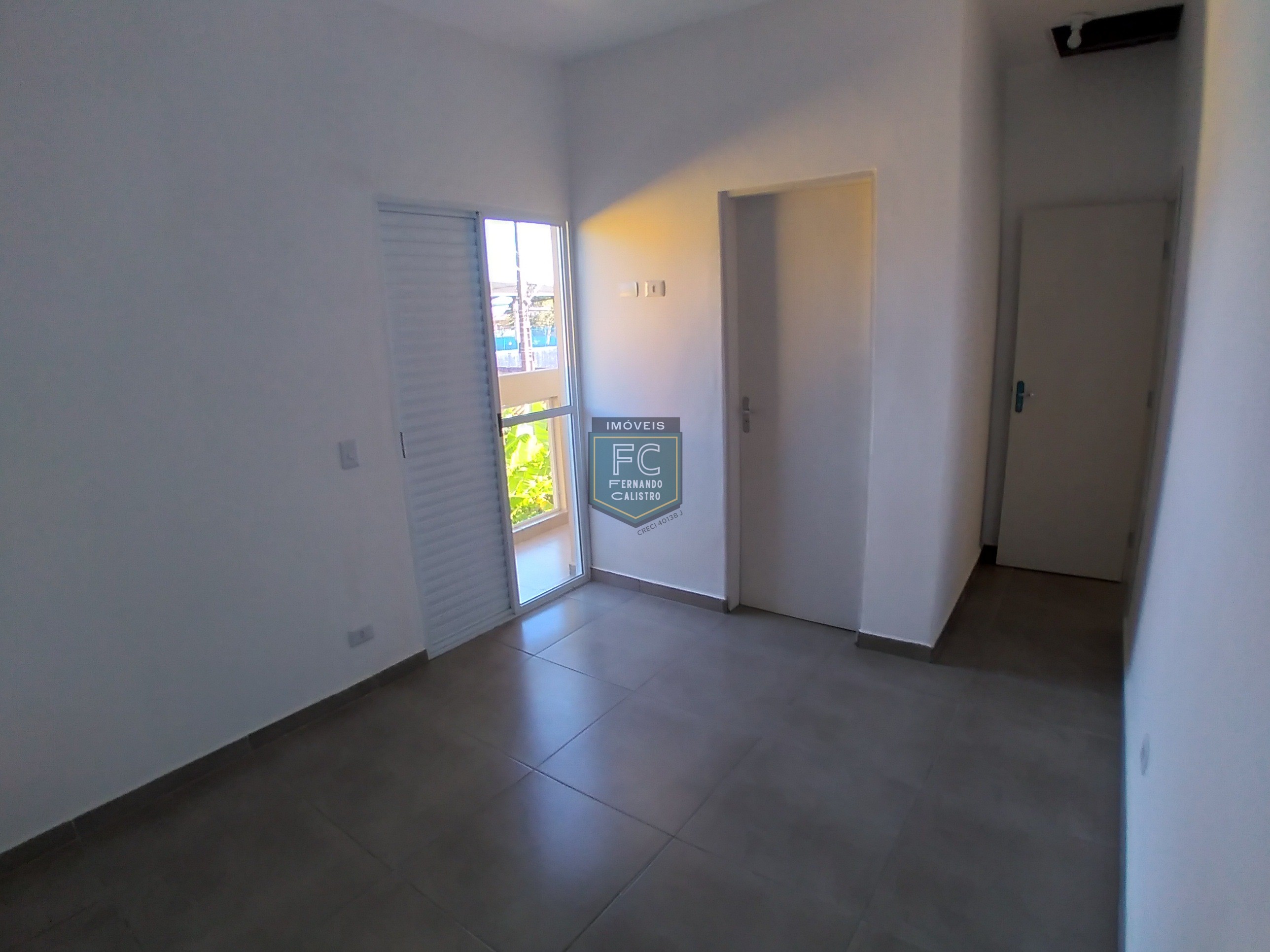 Sobrados Novos 2 Dormitórios (2 Suítes) em Condomínio, Local, Acabamentos Top, Financiamento Bancário, 2ª Quadra Lado Pista, Bal. Itaguaí, Mongaguá/SP