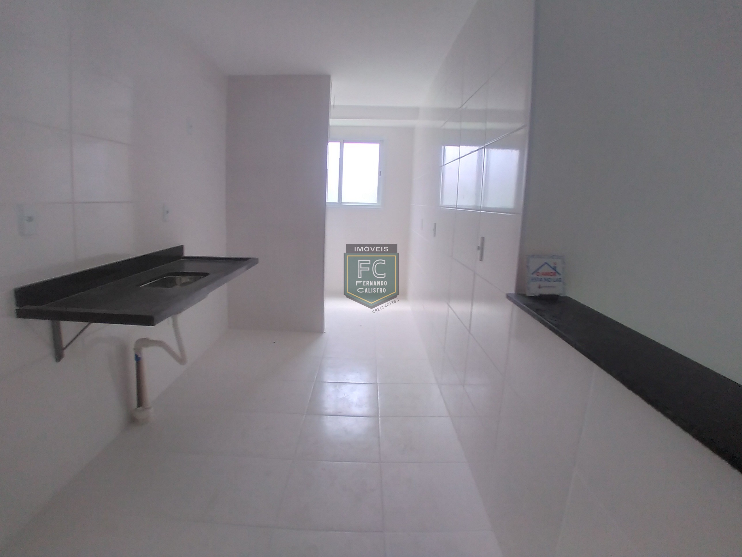 Apartamento novo alto padrão frente 2 dormitórios (1 suíte), entregue c/ revestimentos e vidros, lazer clube, varanda gourmet c/vista mar, mongaguá/sp