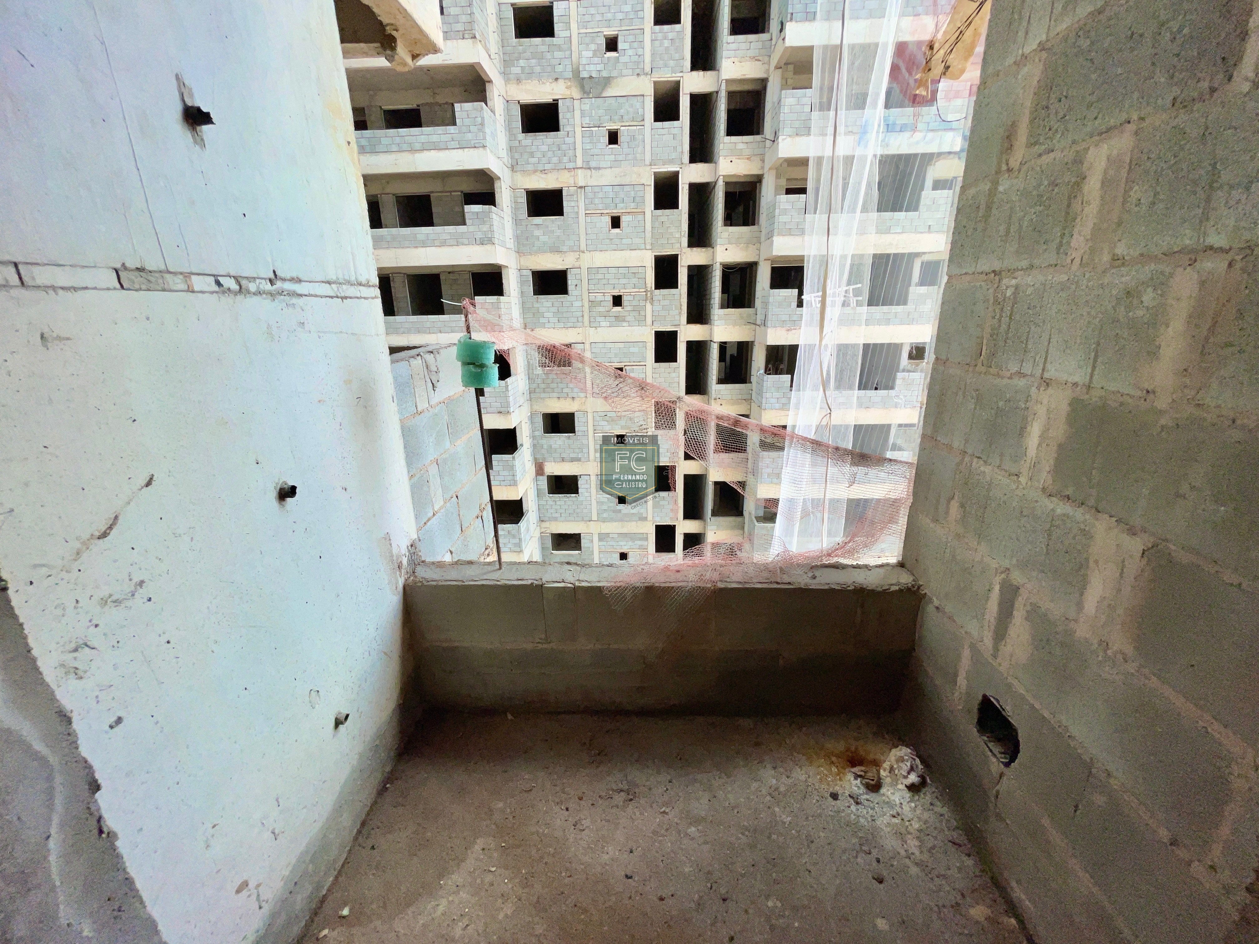 Apartamento alto padrão 2 dormitórios (1 suíte), varanda gourmet c/ vista p/ o mar, 1 vaga, lazer clube, em obras: out 23, v. Caiçara, praia grande/sp