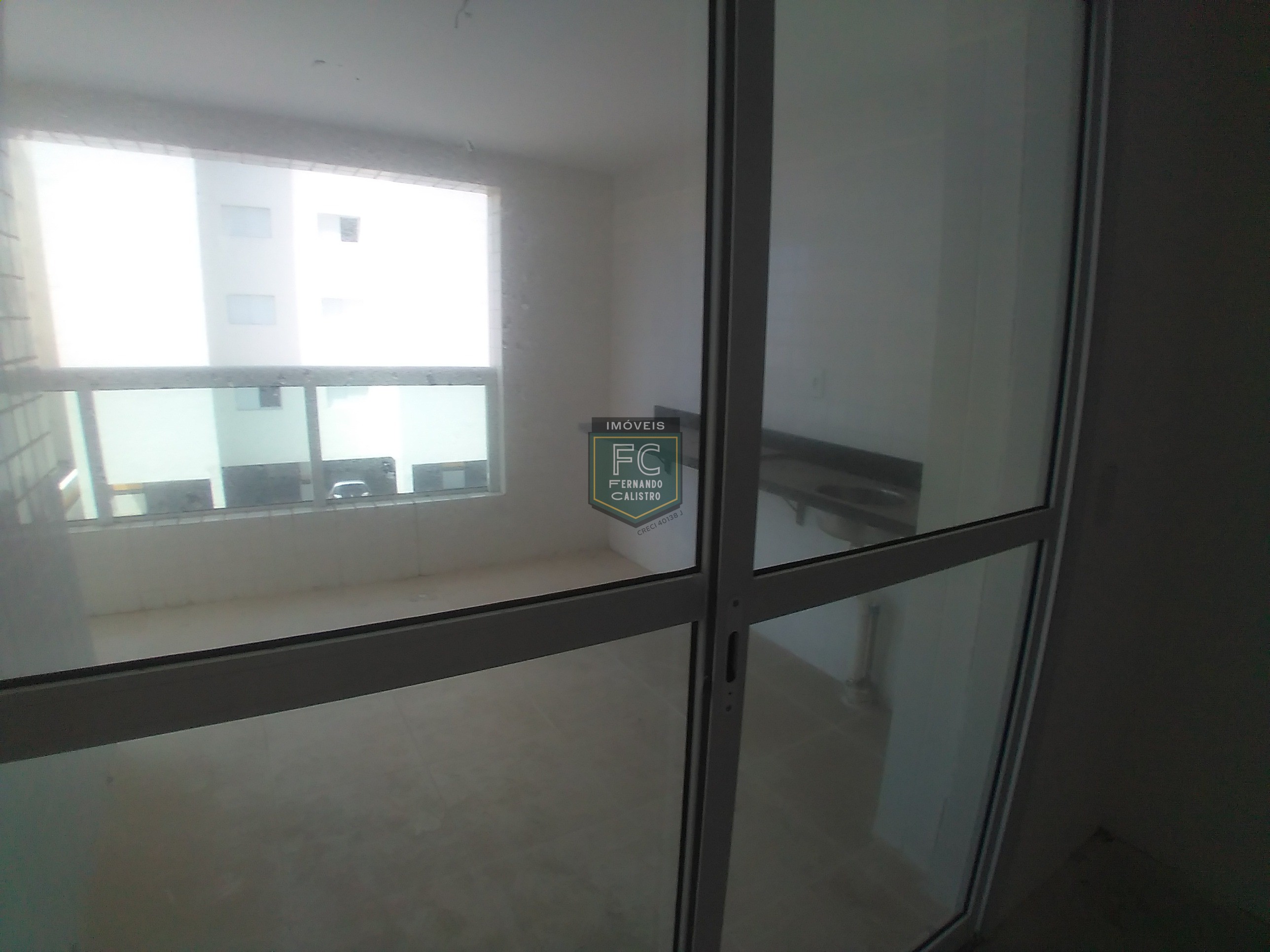 Apartamento novo alto padrão frente 2 dormitórios (1 suíte), entregue c/ revestimentos e vidros, lazer clube, varanda gourmet c/vista mar, mongaguá/sp