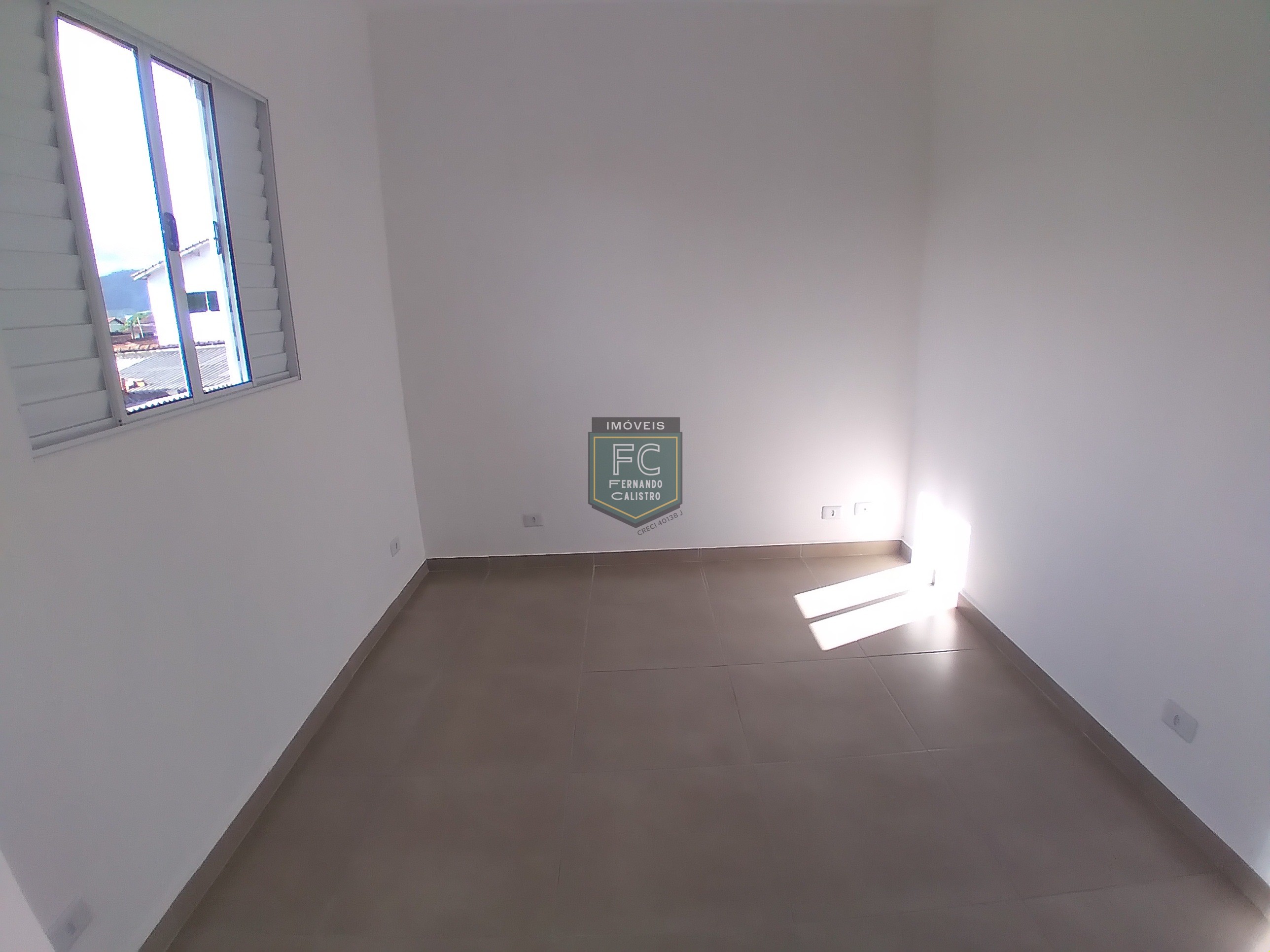 Sobrados Novos 2 Dormitórios (2 Suítes) em Condomínio, Local, Acabamentos Top, Financiamento Bancário, 2ª Quadra Lado Pista, Bal. Itaguaí, Mongaguá/SP