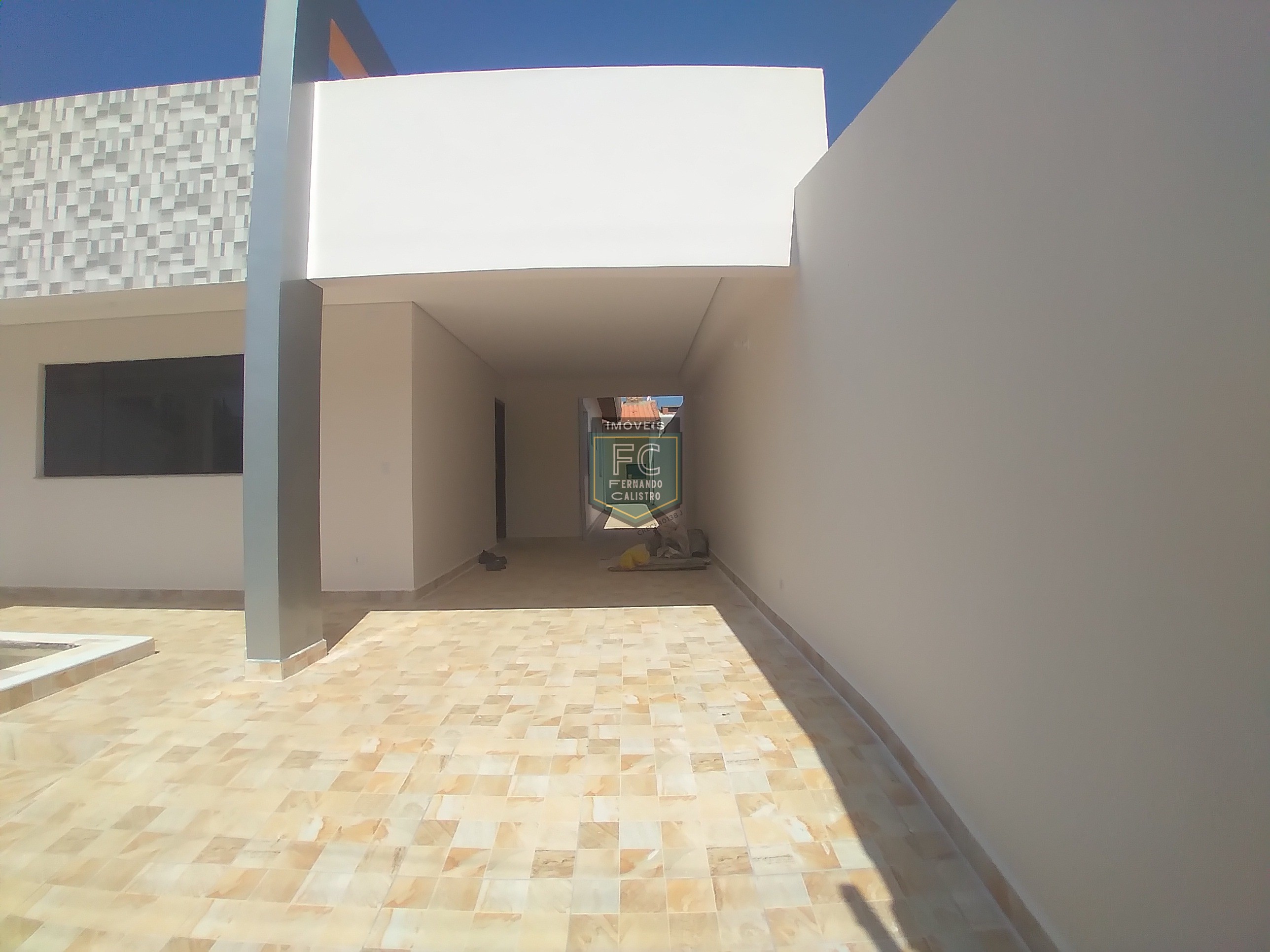 Casa isolada 3 dormitórios (1 suíte) modernizada, piscina, c