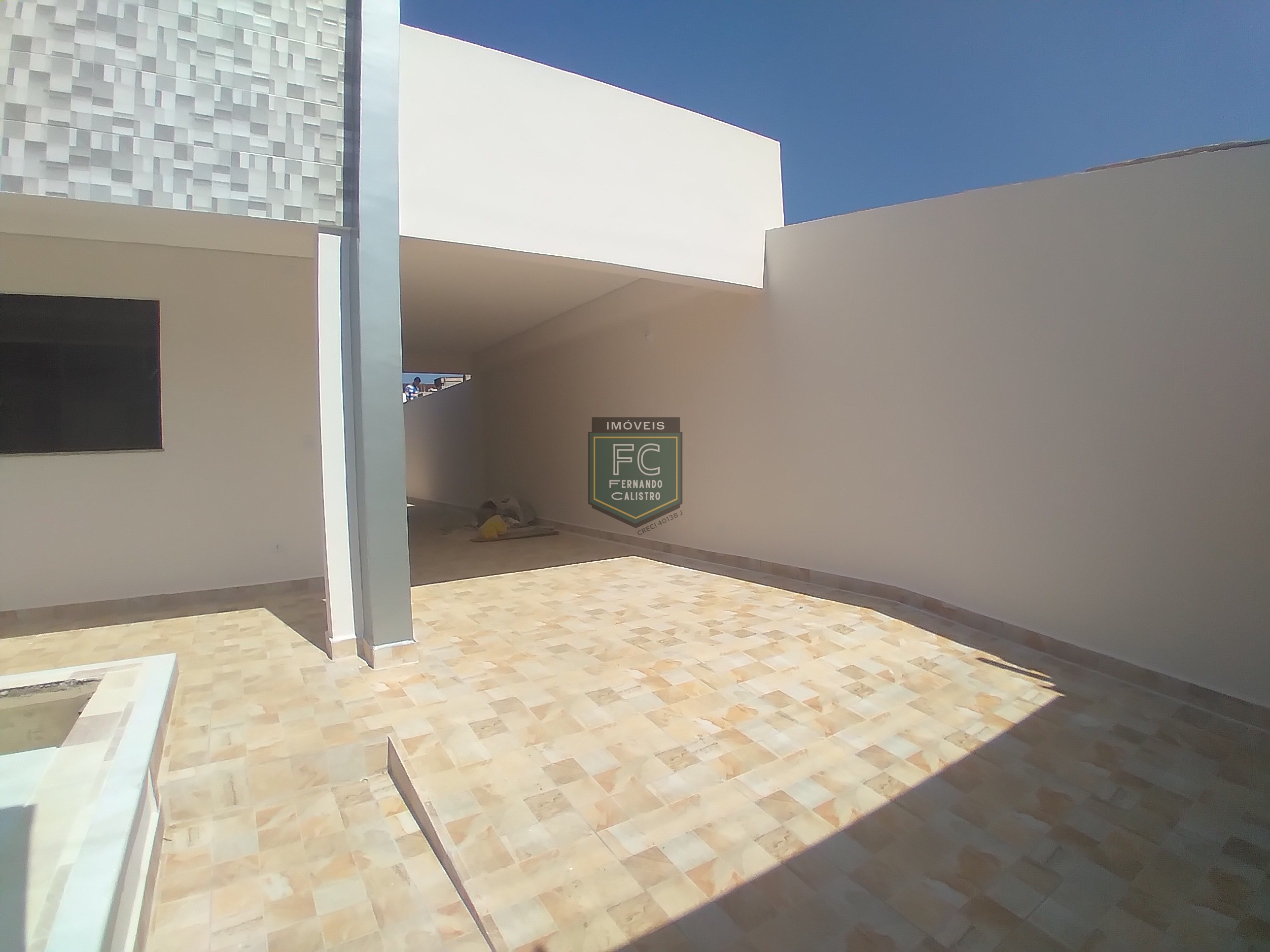 Casa isolada 3 dormitórios (1 suíte) modernizada, piscina, c