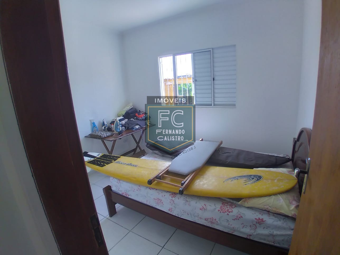 Só R$ 260 mil! casa térrea isolada lote inteiro 3 dormitórios (1 suíte), quadra da pista, quintal c/ espaço p/ piscina! 5 vagas, suarão, itanhaém, sp