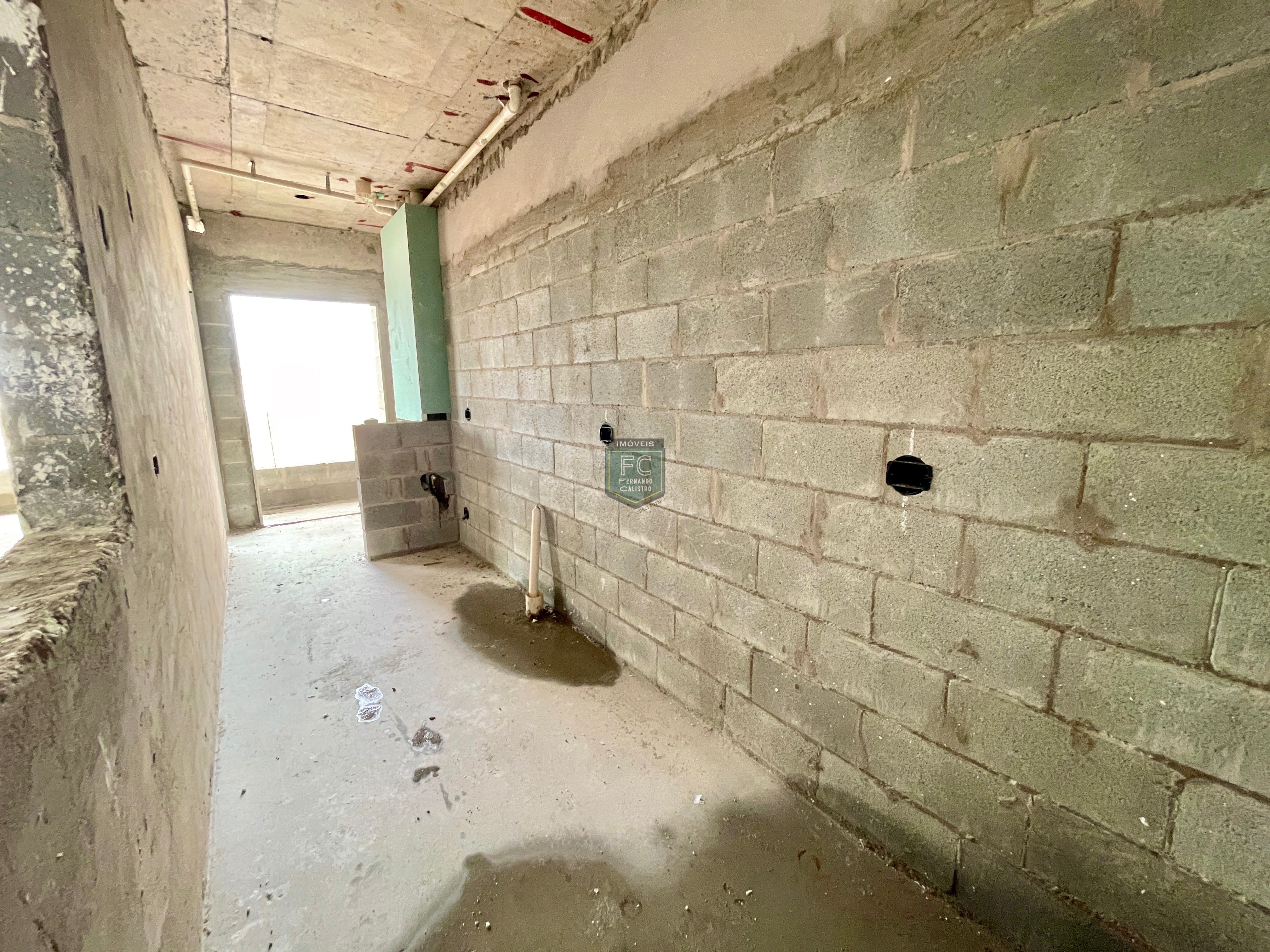 Apartamento alto padrão 2 dormitórios (1 suíte), varanda gourmet c/ vista p/ o mar, 1 vaga, lazer clube, em obras: out 23, v. Caiçara, praia grande/sp