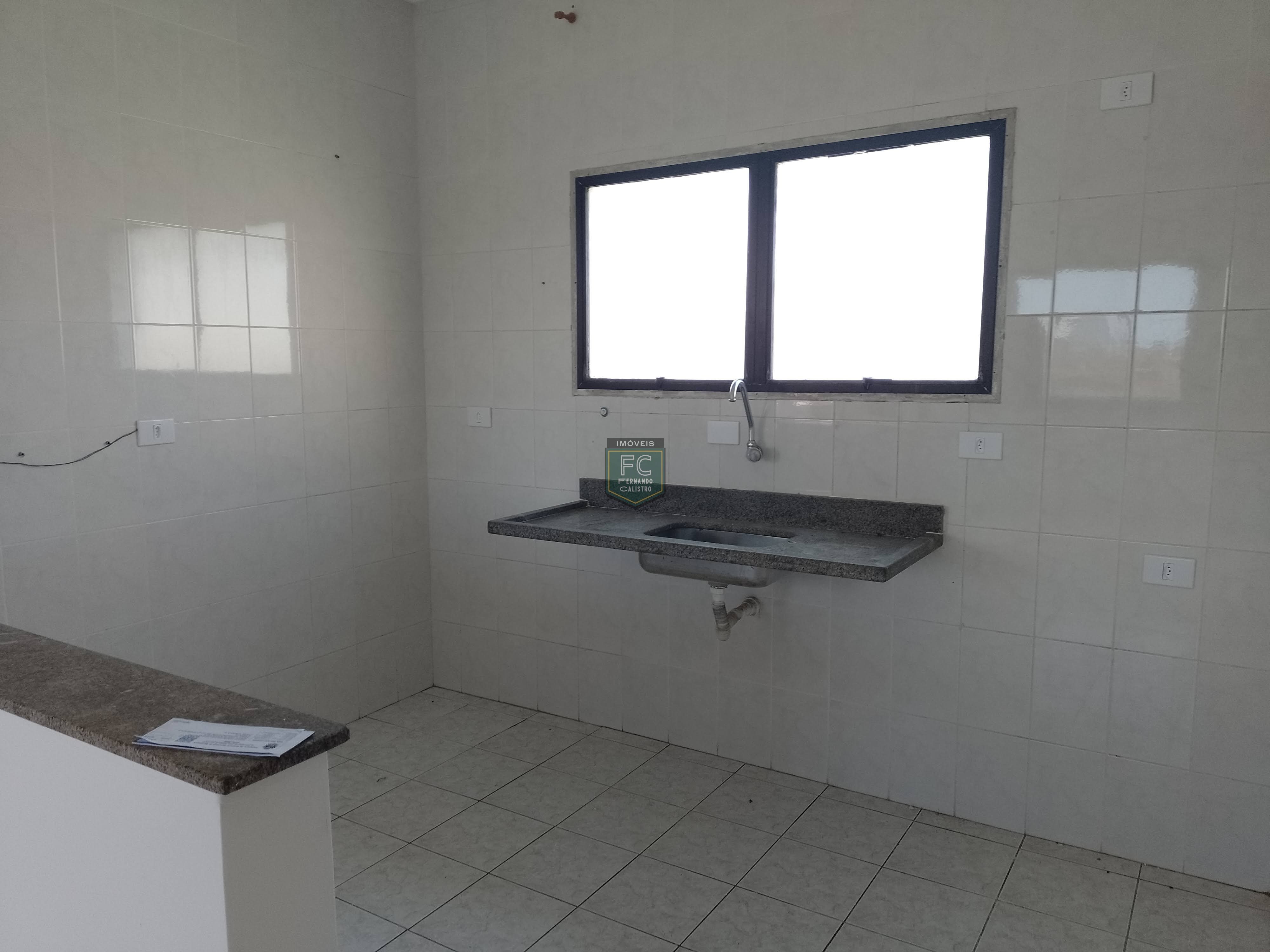 Apartamento 2 dormitórios (1 suíte) 73m², frente, 2 varandas