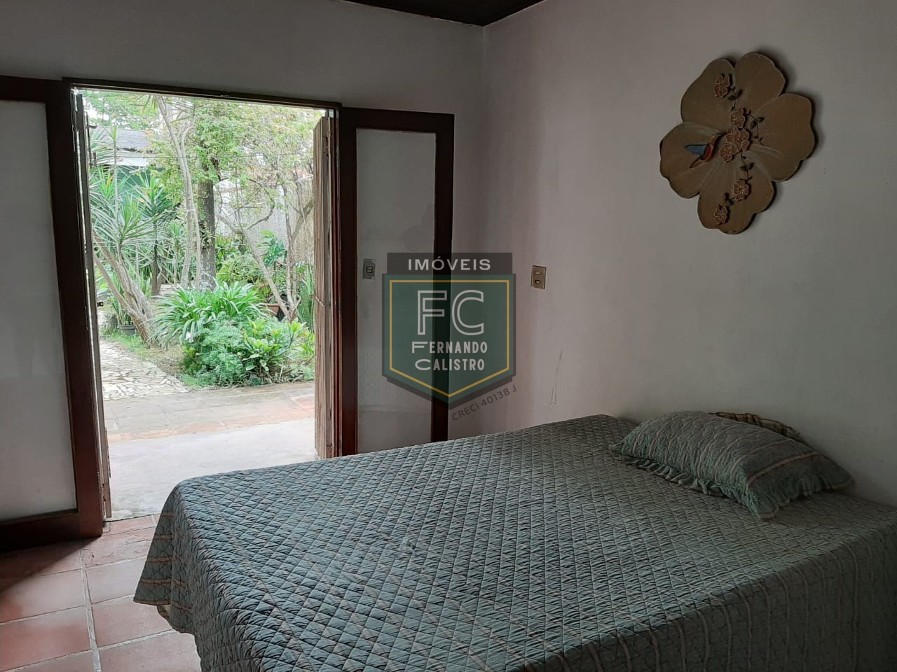 Casa térrea isolada 500m² á. Total, 3 dormitórios (2 suítes), edicula (1 suíte), área churrasqueira coberta, 4 vagas, v. Atlântica, mongaguá, sp