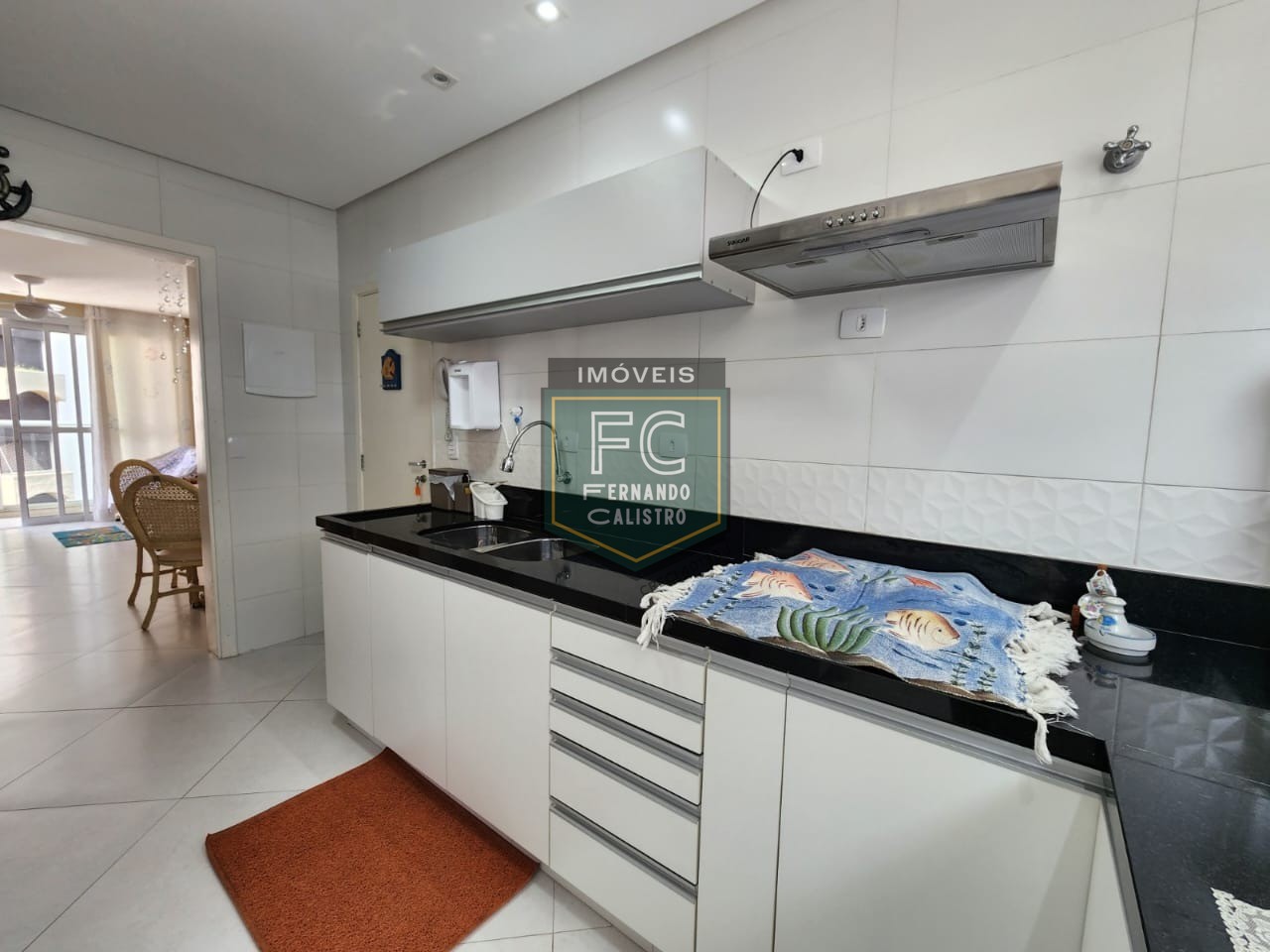 Apartamento alto padrão 3 dormitórios (1 suíte), 100m², mobiliado, varanda com linda vista p/ o mar, financiamento bancário, asturias, guarujá, sp