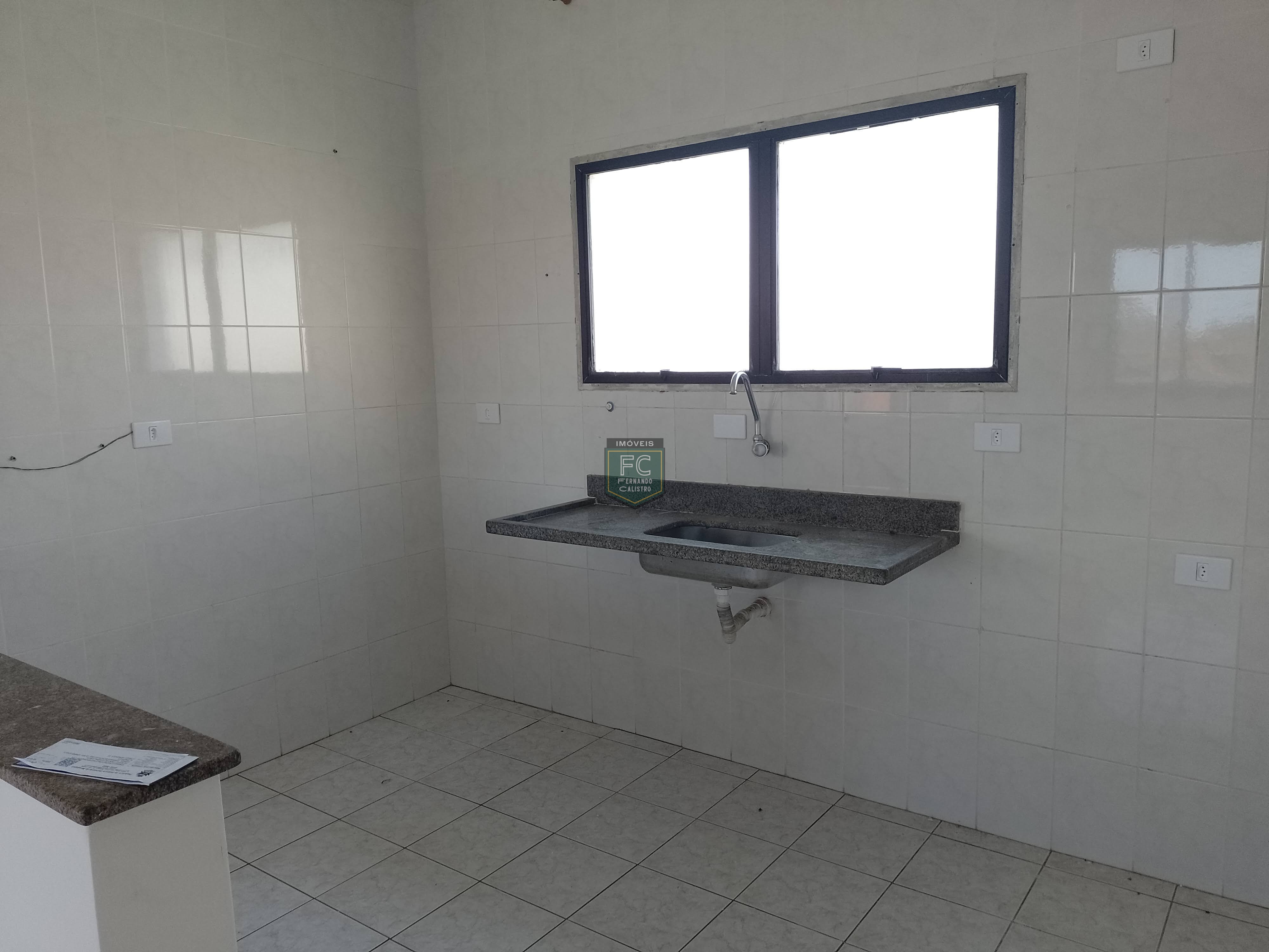 Apartamento 2 dormitórios (1 suíte) 73m², frente, 2 varandas