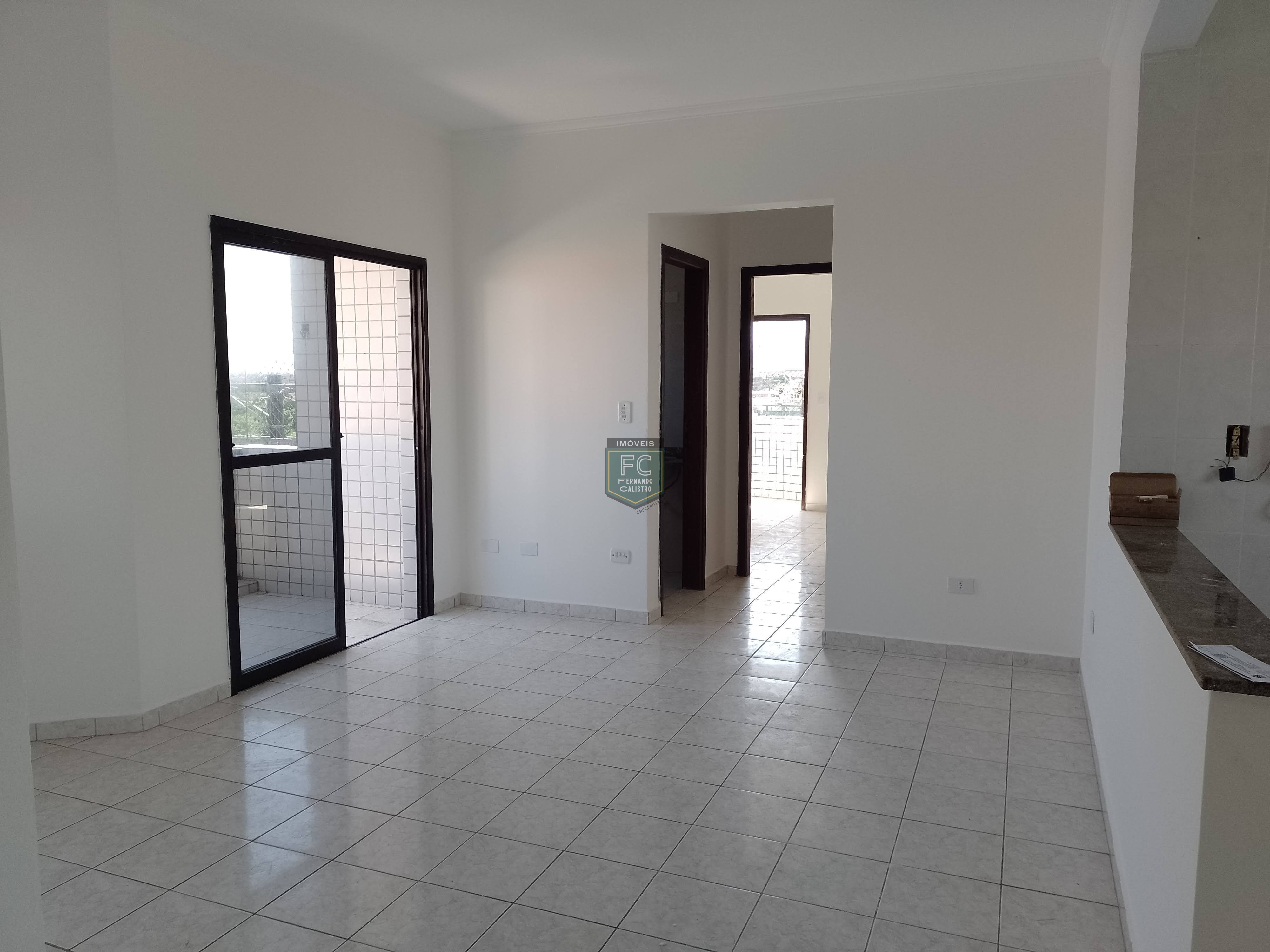 Apartamento 2 dormitórios (1 suíte) 73m², frente, 2 varandas