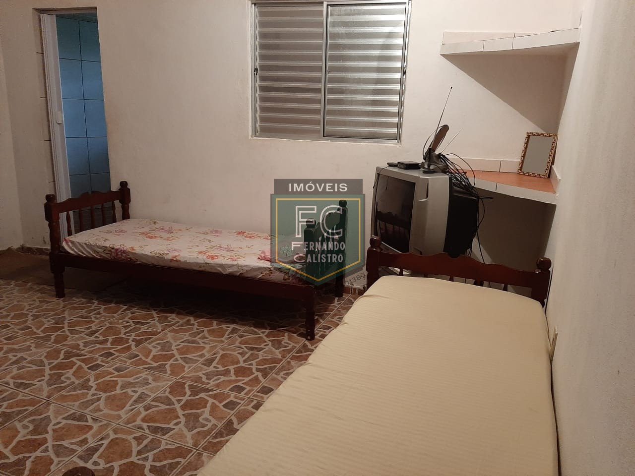 Casa térrea isolada 500m² á. Total, 3 dormitórios (2 suítes), edicula (1 suíte), área churrasqueira coberta, 4 vagas, v. Atlântica, mongaguá, sp
