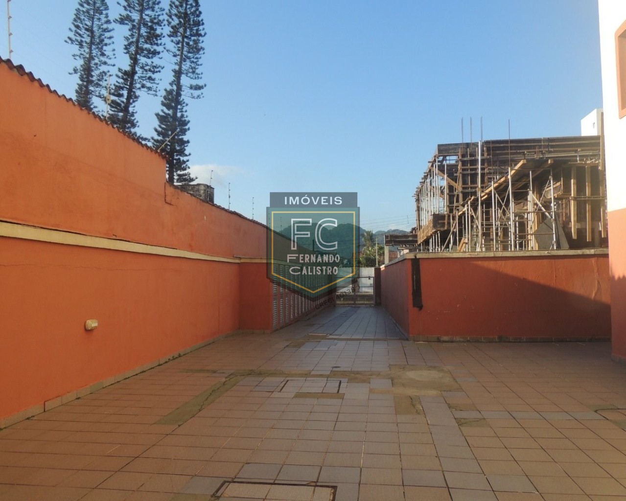 Apartamento 1 dormitório semi mobiliado, 57 m², elevador, 1 