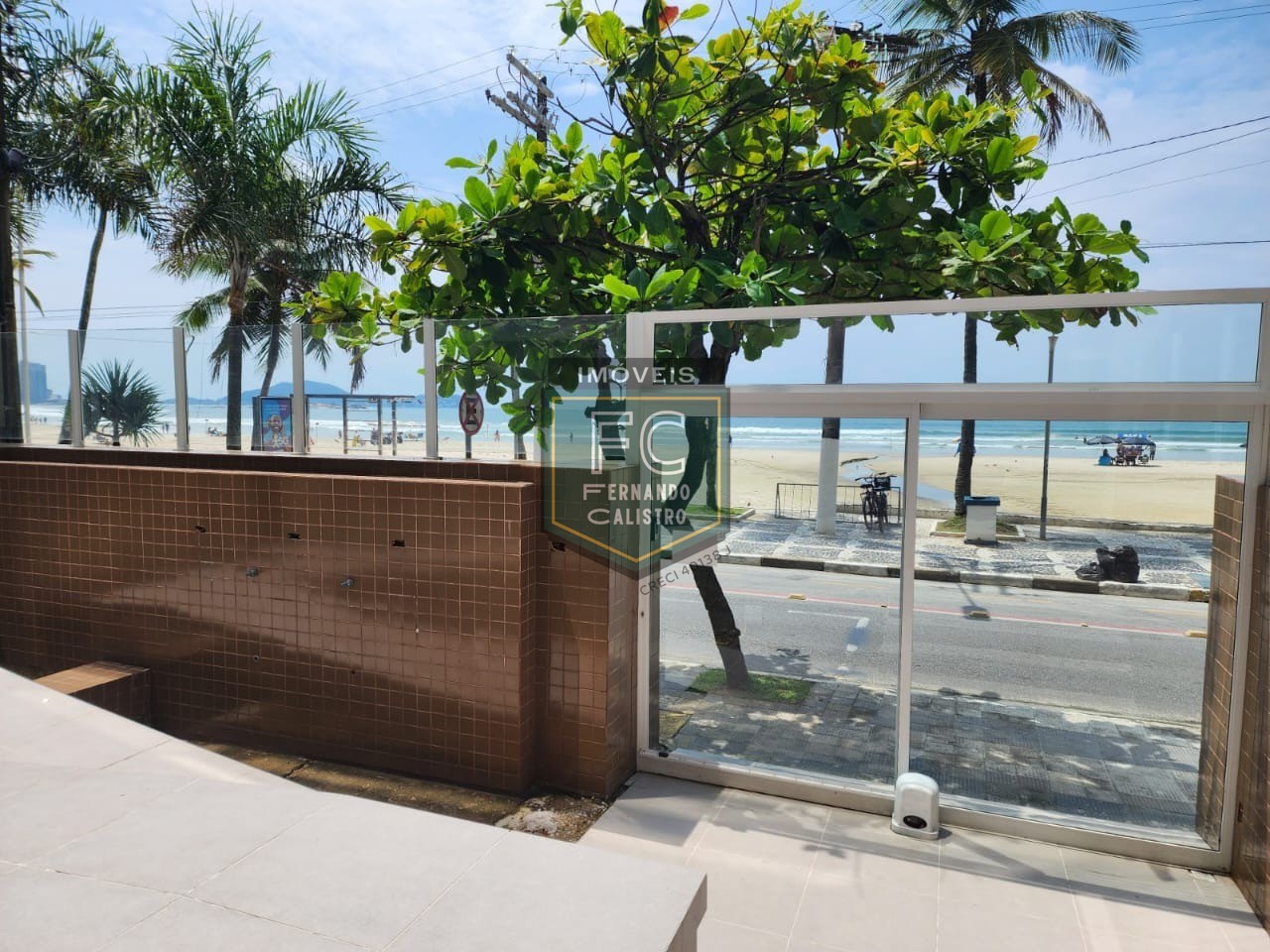 Apartamento alto padrão 3 dormitórios (1 suíte), 100m², mobiliado, varanda com linda vista p/ o mar, financiamento bancário, asturias, guarujá, sp