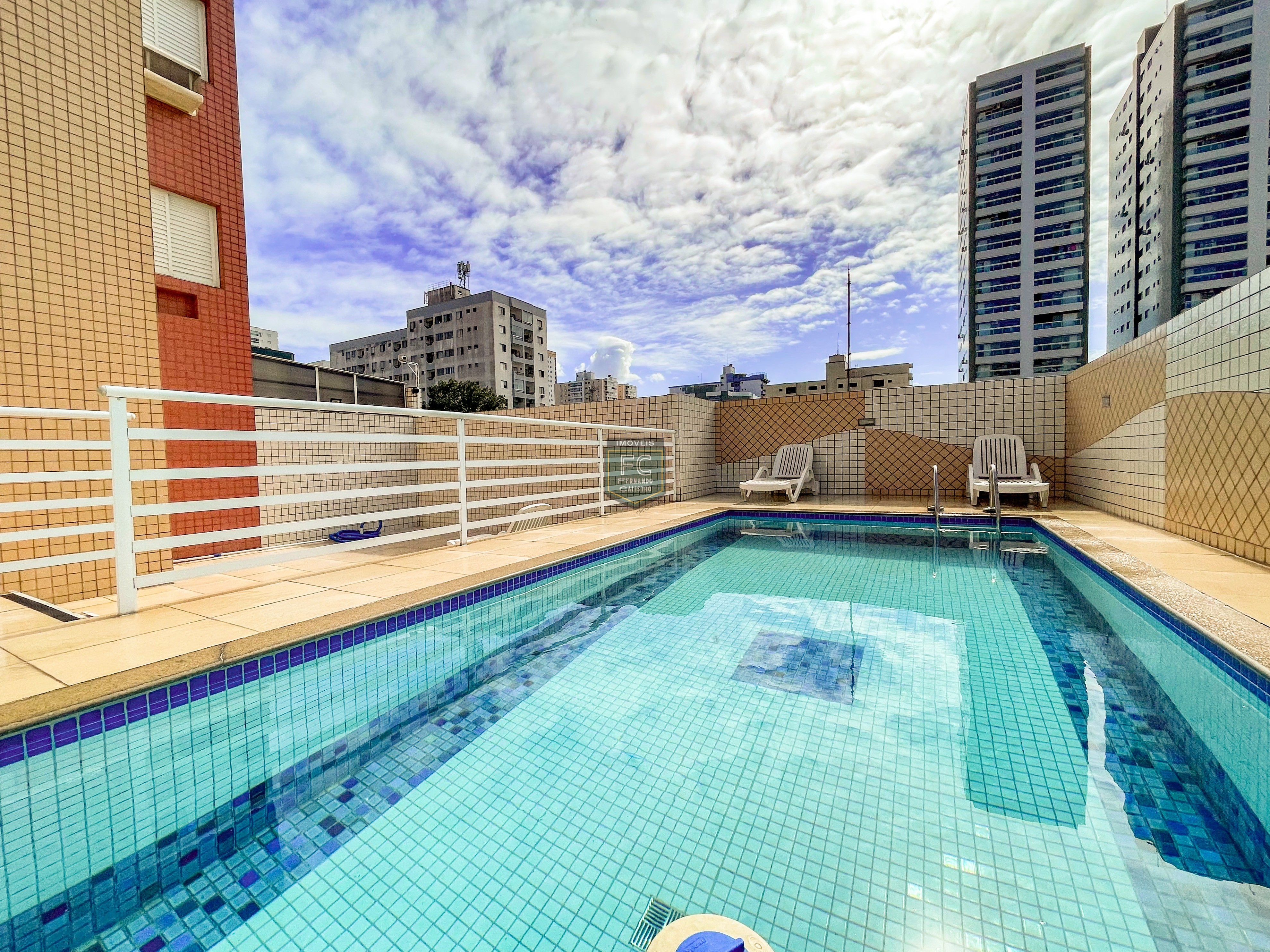 Apartamento 3 dormitórios (1 suíte) alto padrão pronto p/ morar, varanda gourmet c/ churrasqueira, lazer completo, canto do forte, praia grande/sp.