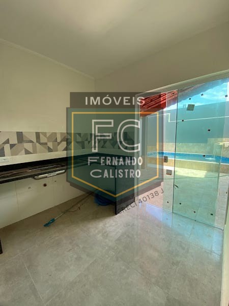 Sobrado novo 2 dormitórios (1 suíte c/ sacada), vista p/ o mar, piscina, área gourmet, 5 vagas, financiamento bancário, flórida mirim, mongaguá/sp
