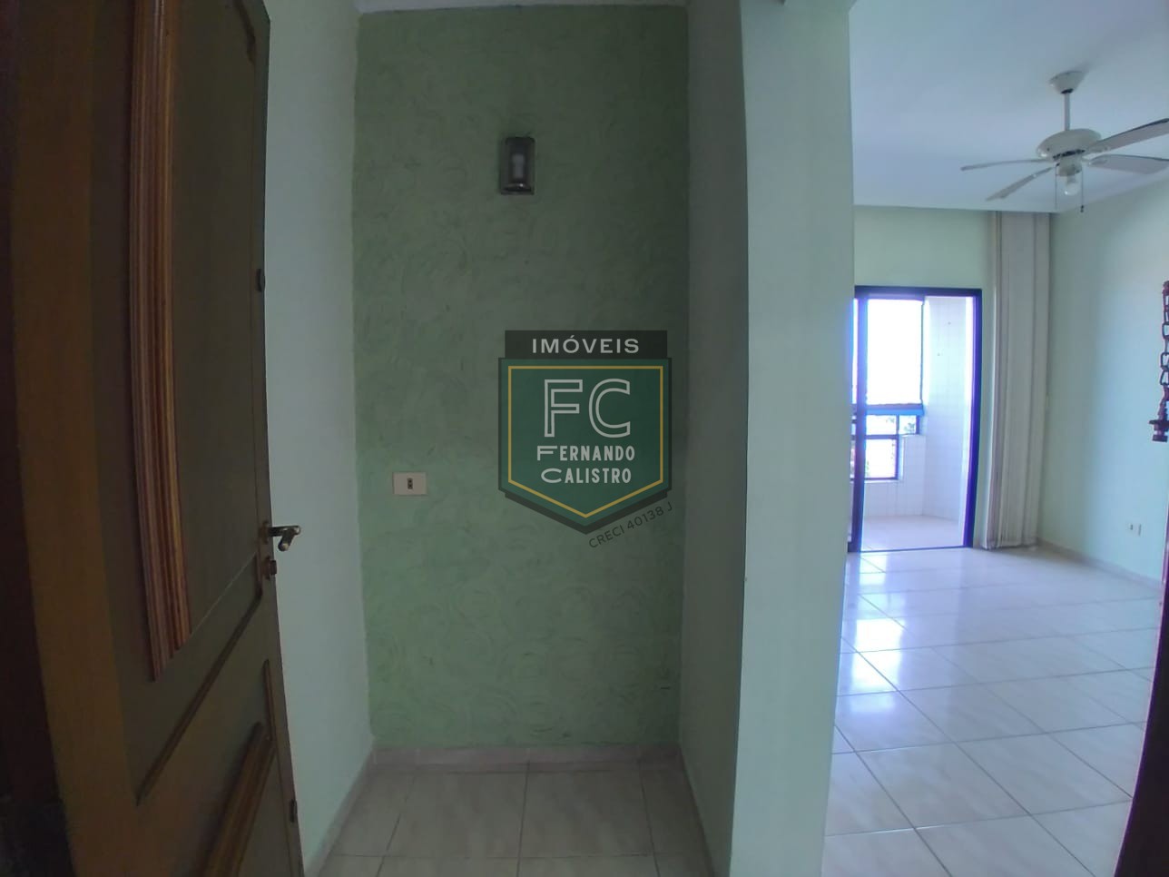 Apartamento alto padrão 1 dormitório, 57 m², varanda envidraçada c/ vista p/ o mar, 100 mts da praia, financiamento, permuta, vera cruz, mongaguá - sp