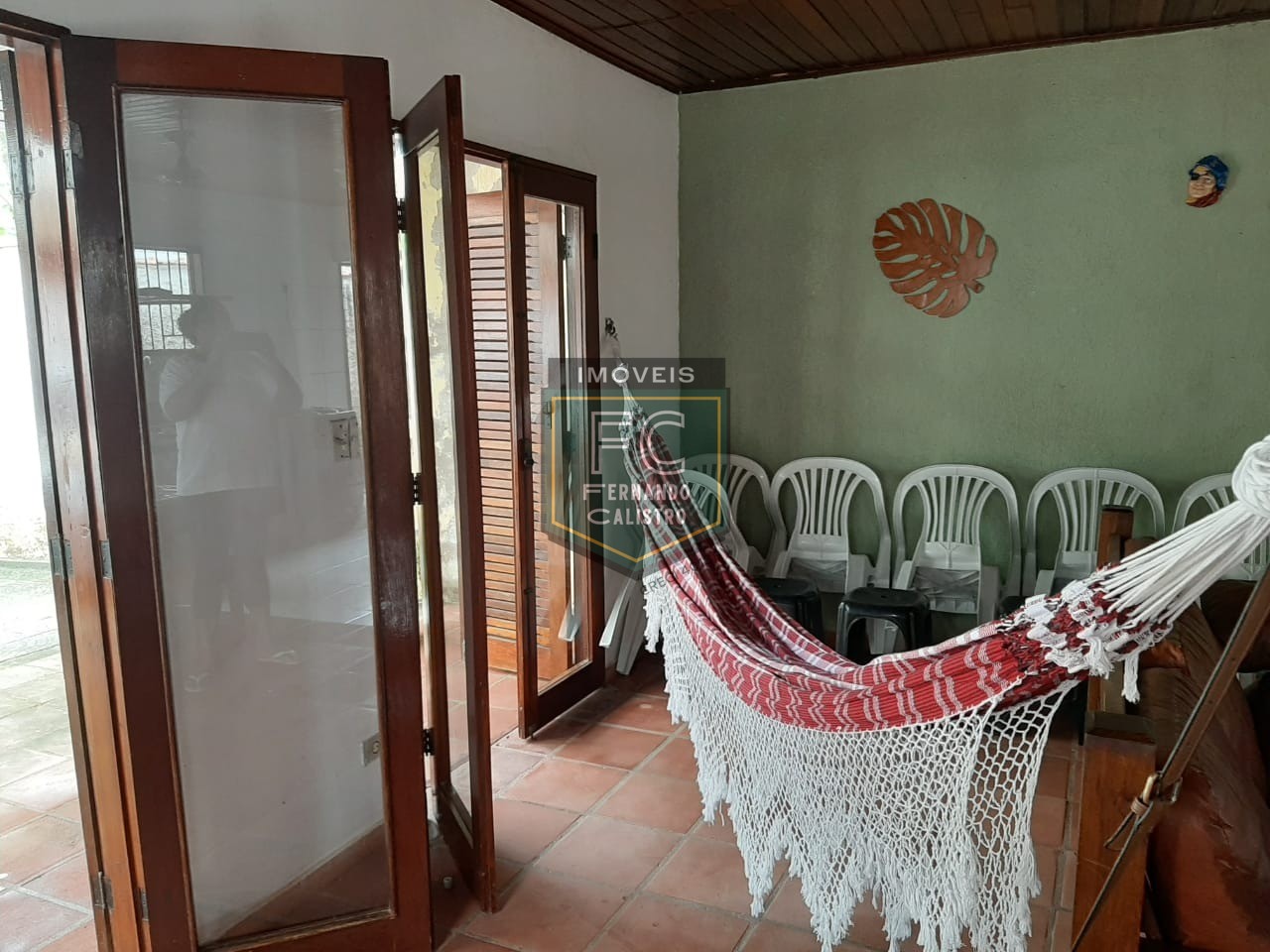 Casa térrea isolada 500m² á. Total, 3 dormitórios (2 suítes), edicula (1 suíte), área churrasqueira coberta, 4 vagas, v. Atlântica, mongaguá, sp