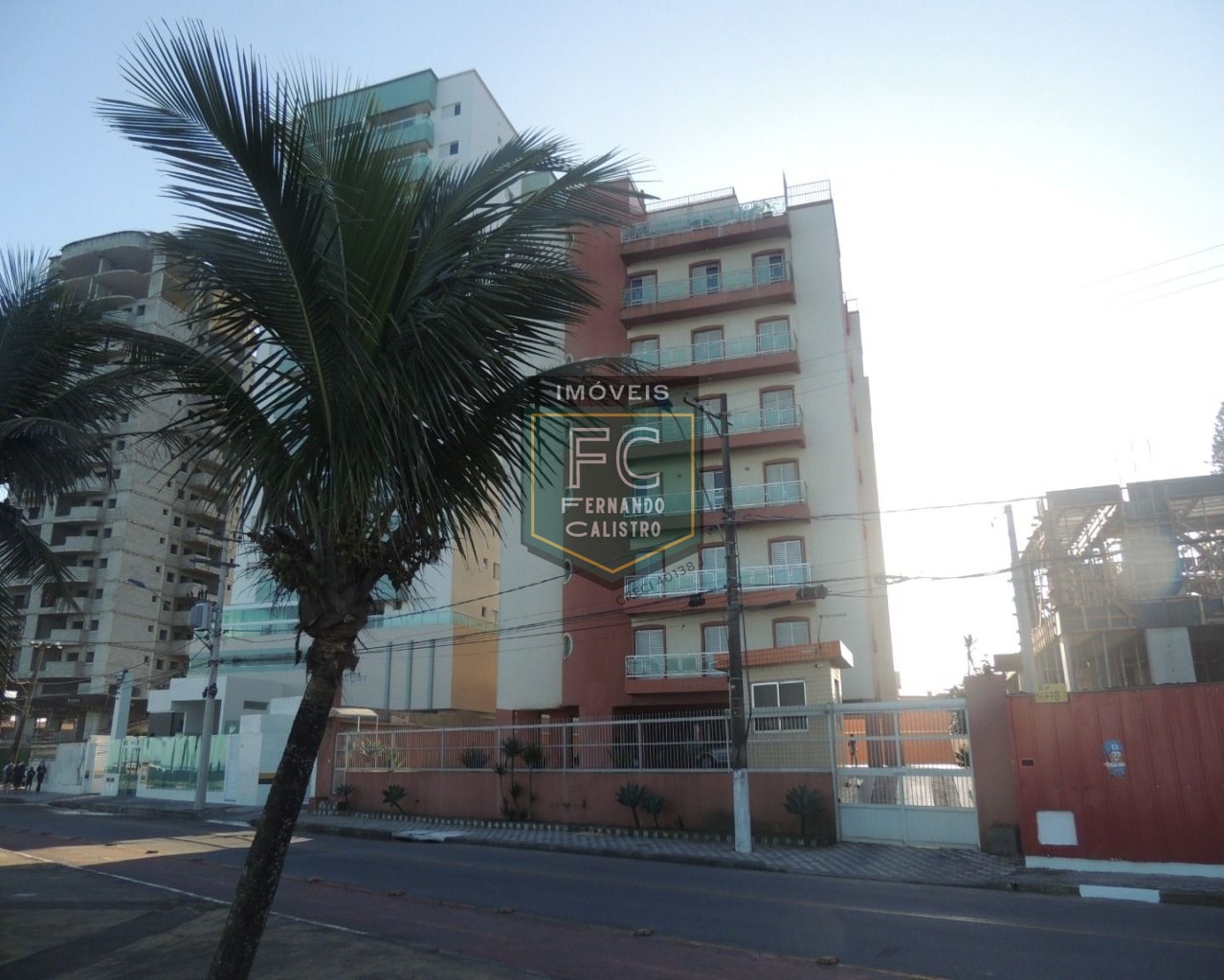 Apartamento 1 dormitório semi mobiliado, 57 m², elevador, 1 