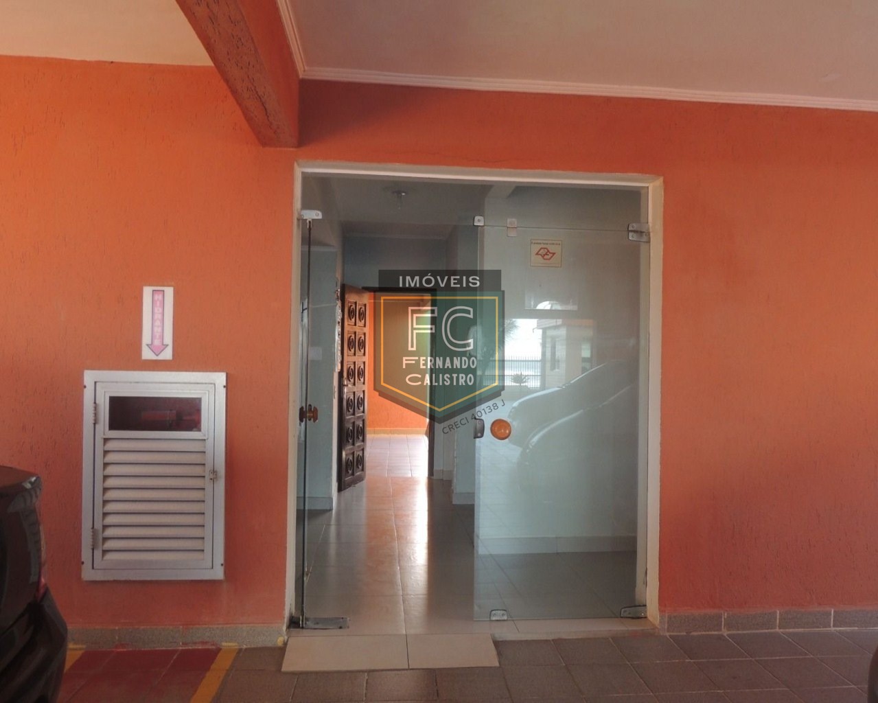 Apartamento 1 dormitório semi mobiliado, 57 m², elevador, 1 