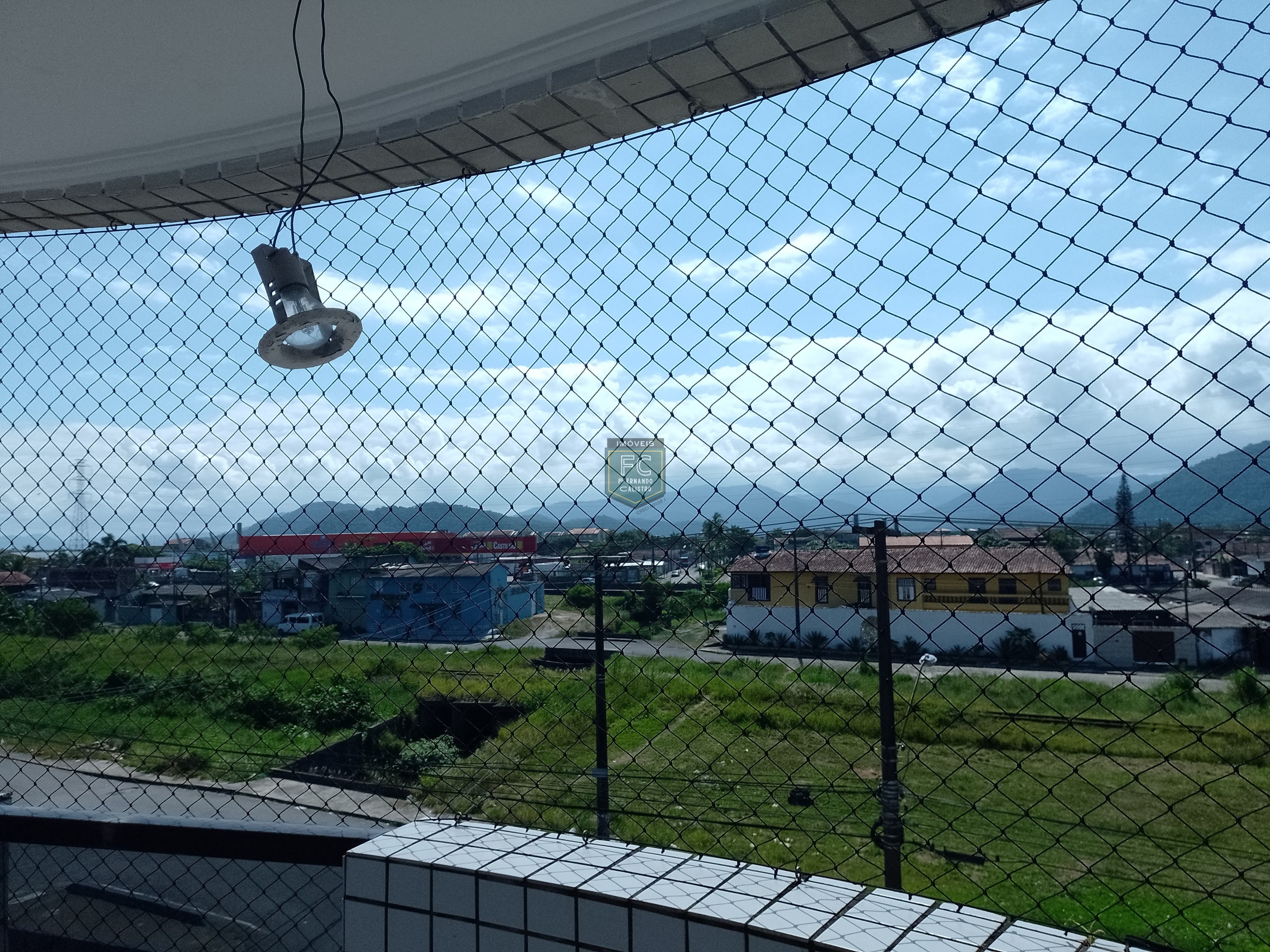 Apartamento 2 dormitórios (1 suíte) 73m², frente, 2 varandas, vista p/ o mar, elevador, 1 vaga, 100 mts da praia, pagamento facilitado, mongaguá sp