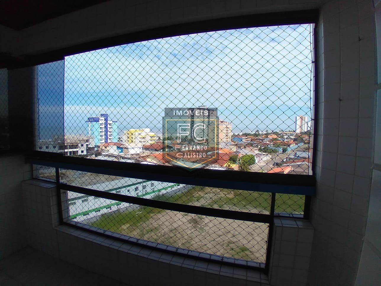 Apartamento alto padrão 1 dormitório, 57 m², varanda envidraçada c/ vista p/ o mar, 100 mts da praia, financiamento, permuta, vera cruz, mongaguá - sp