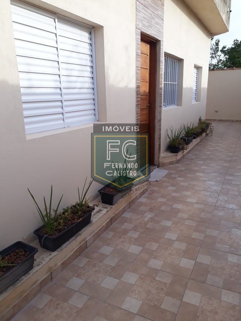Casa térrea nova em condomínio fechado na praia, 2 dormitóri