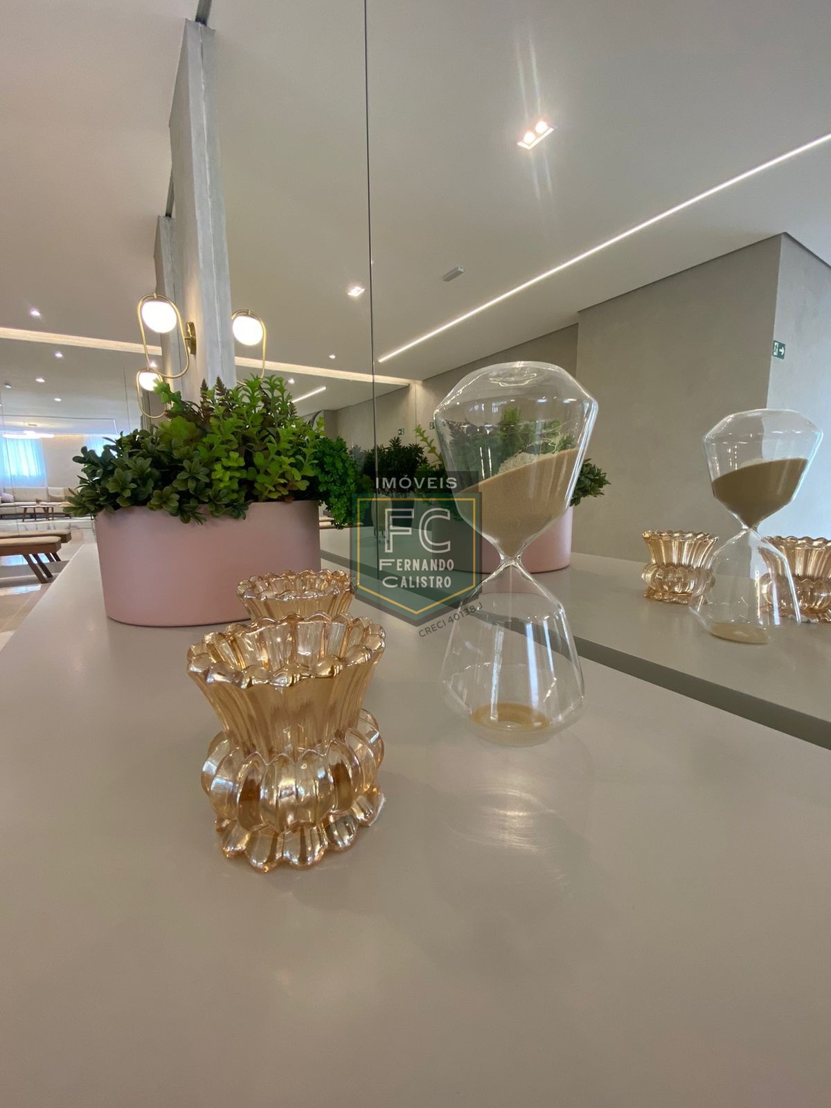 Apartamento novo 4 suítes alto padrão pronto, 50 mts da praia, varanda gourmet c/ vista p/ o mar, piso porcelanato, local nobre, centro, mongaguá sp