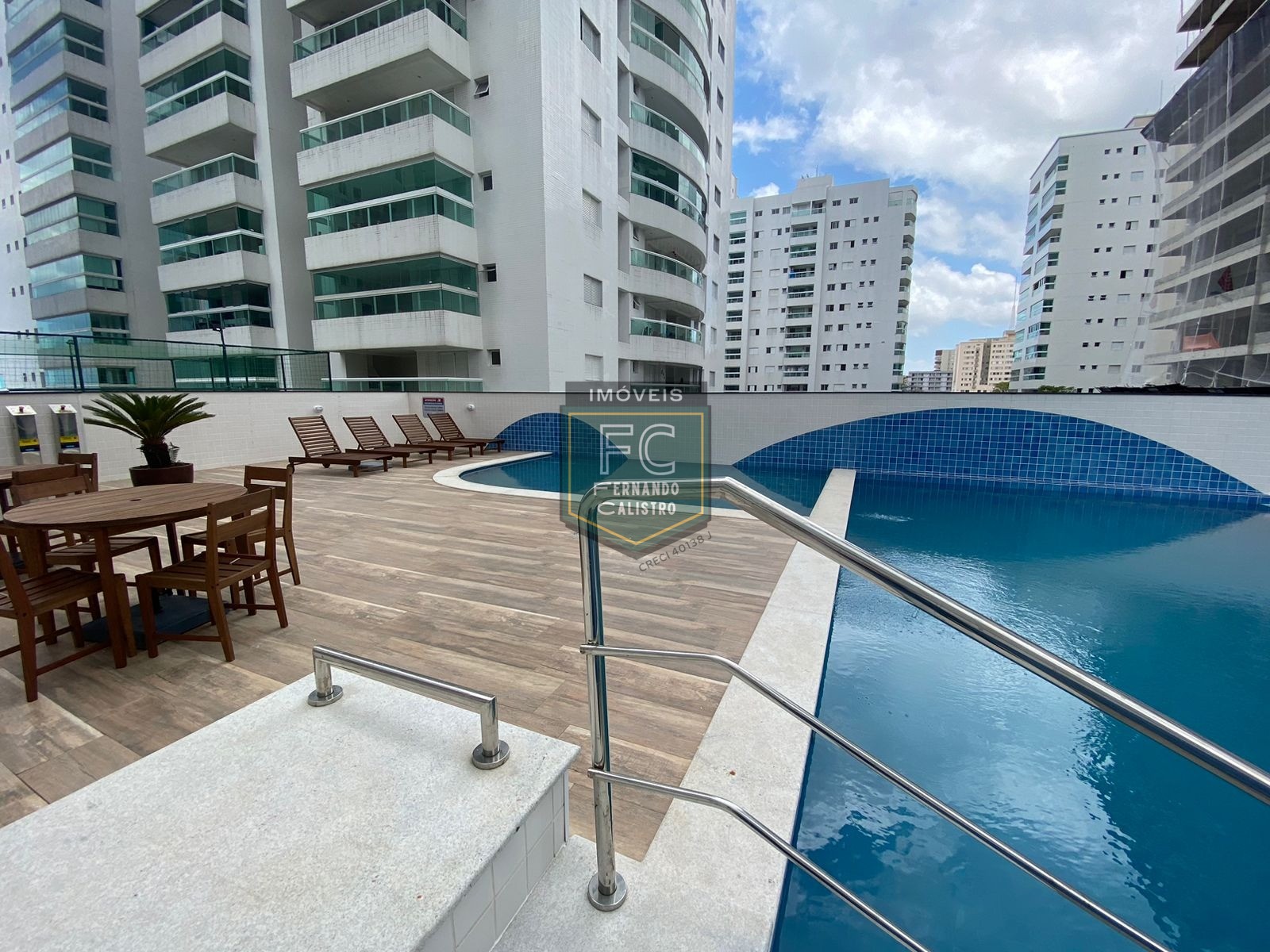 Apartamento novo 4 suítes alto padrão pronto, 50 mts da praia, varanda gourmet c/ vista p/ o mar, piso porcelanato, local nobre, centro, mongaguá sp