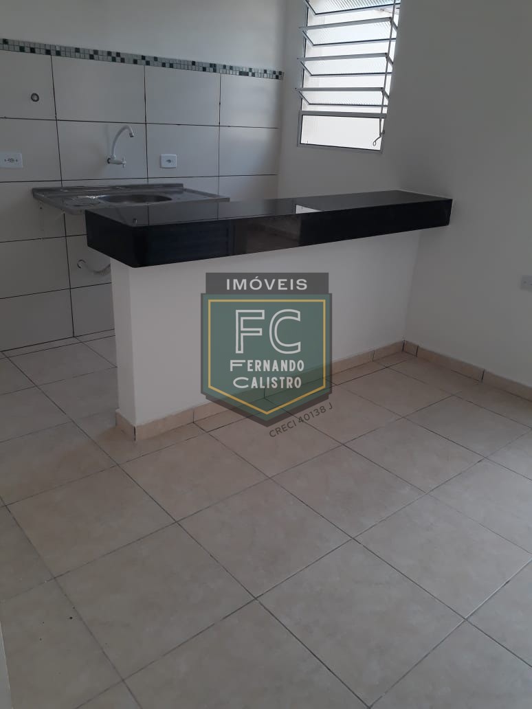 Casa térrea nova em condomínio fechado na praia, 2 dormitóri