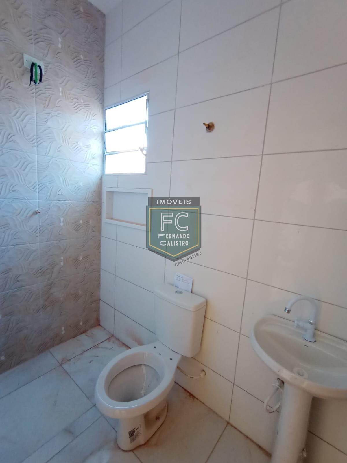 Casa térrea nova 2 dormitórios (suíte), piscina, espaço gour