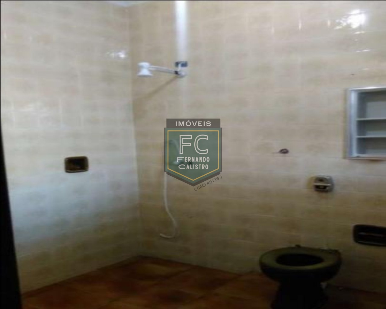 Casa de esquina na praia dos sonhos, itanhaém! 4 dormitórios (2 suítes), piscina c/ cascata, espaço gourmet coberto c/ churrasqueira, 6 vagas cobertas