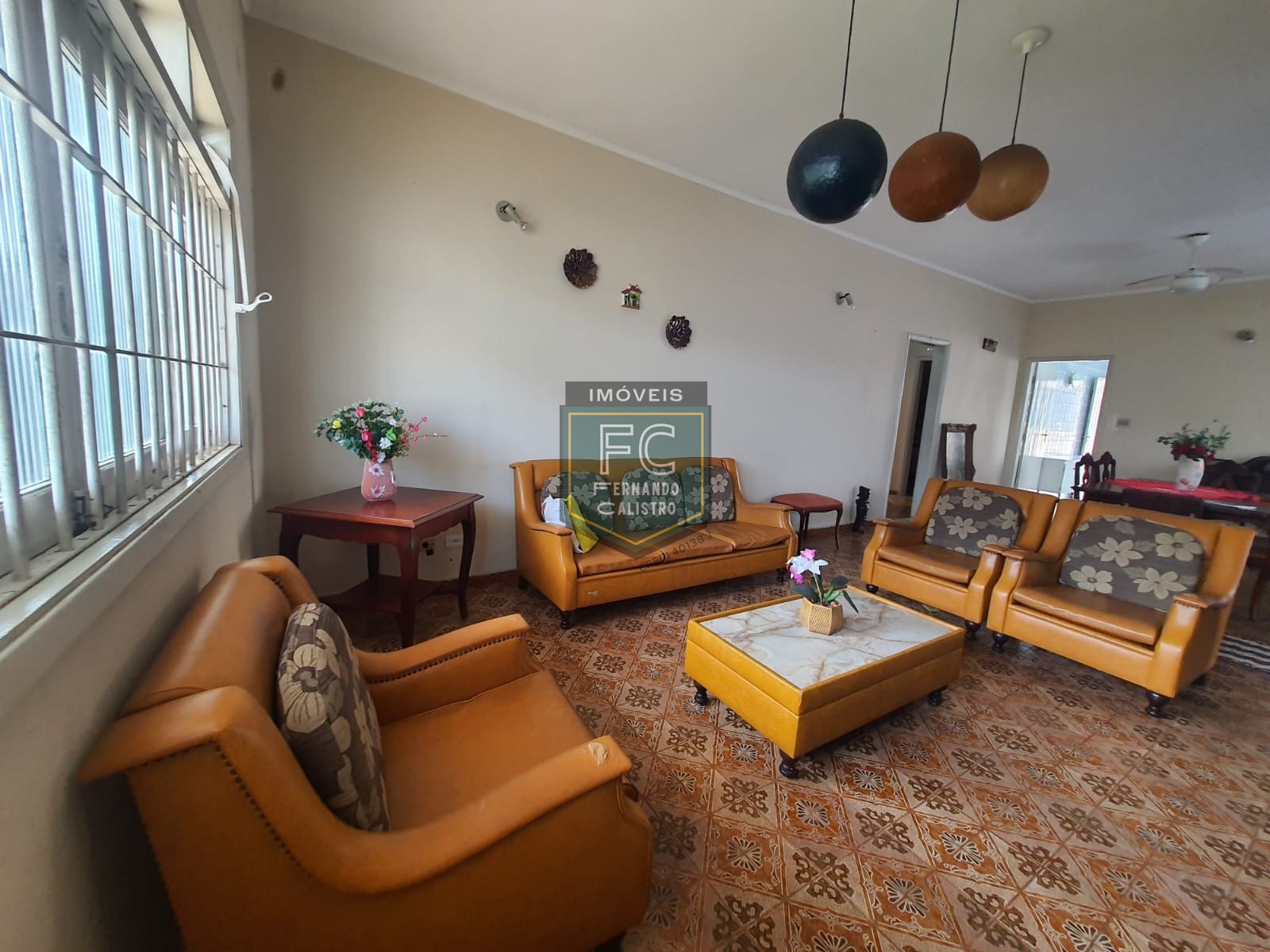Casa lote inteiro 2 dormitórios edícula c/ sala, dormitório 