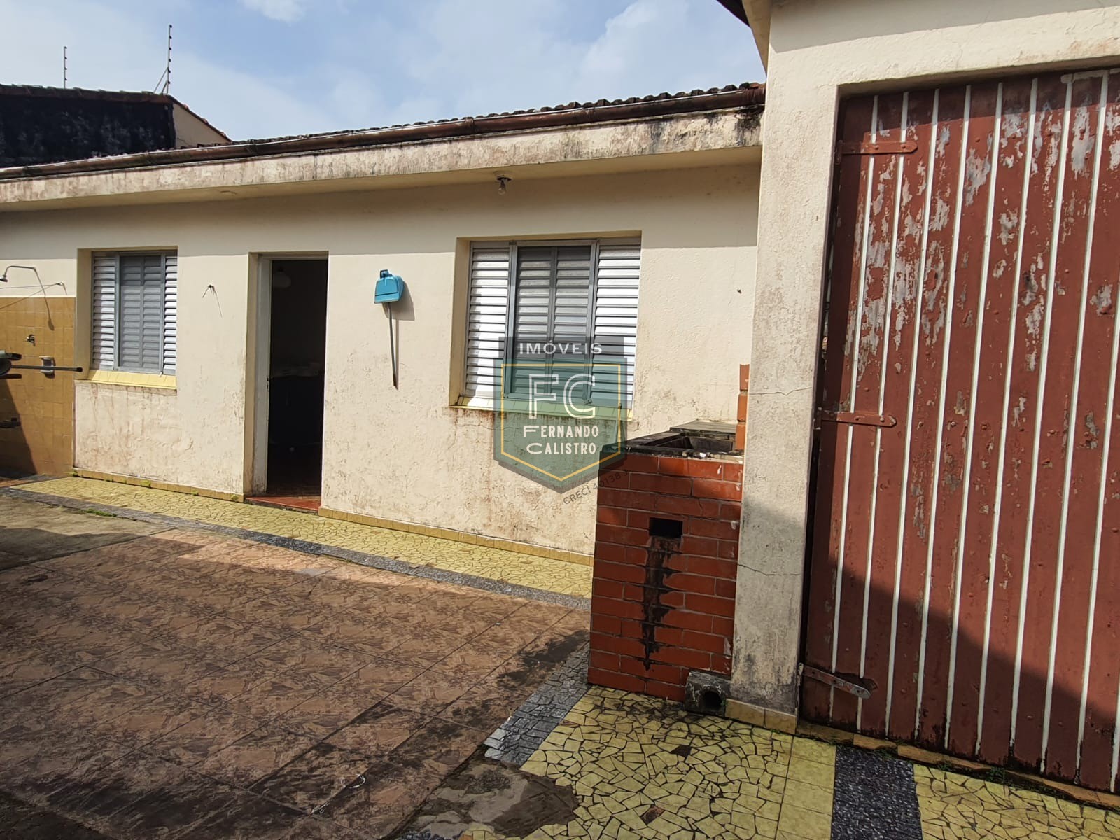 Casa Lote Inteiro 2 Dormitórios + Edícula c/ Sala, Dormitório e Banheiro, Espaço p/ Piscina, 4 Vagas, Perto da Praia, Bal. Flórida, Praia Grande SP