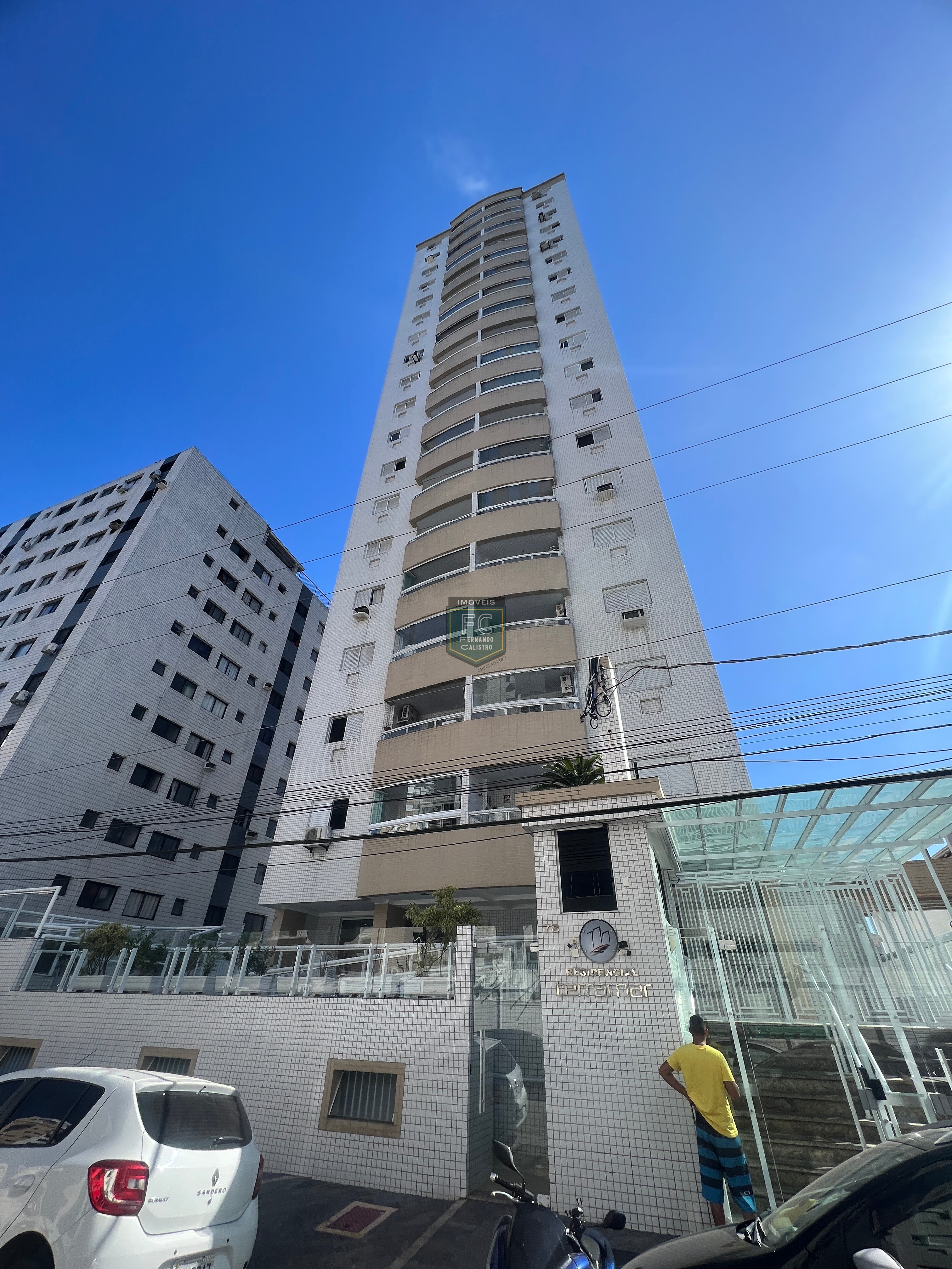 Apartamento Alto Padrão 2 Dormitórios (1 Suíte), Varanda Gourmet Envidraçada c/ Churrasqueira, Piscina, 700 mts Praia, Local Central, Guilhermina, PG