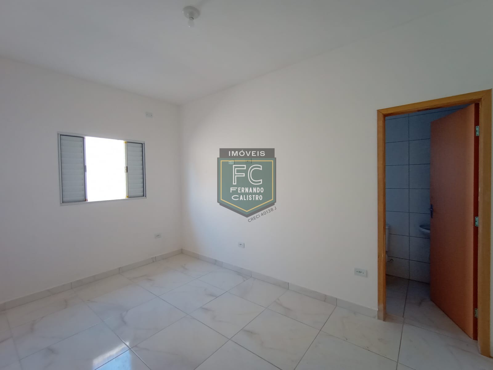 Casa térrea nova 2 dormitórios (suíte), piscina, espaço gour