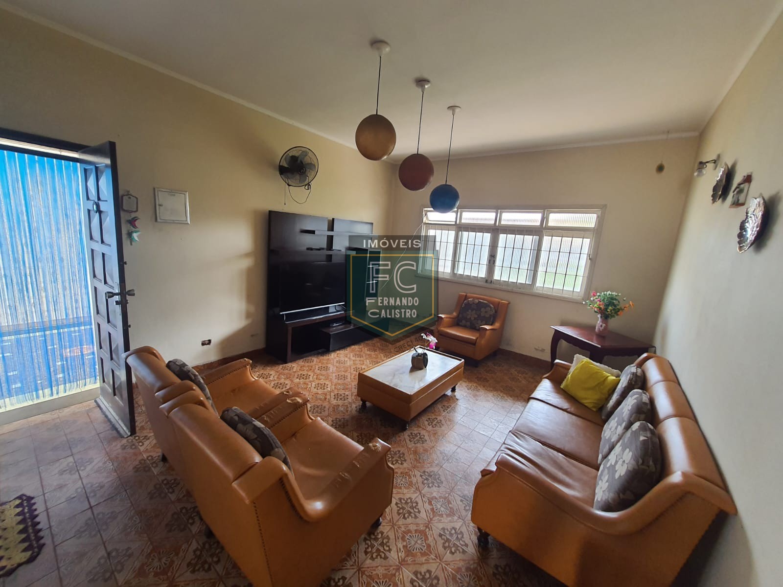 Casa lote inteiro 2 dormitórios edícula c/ sala, dormitório 