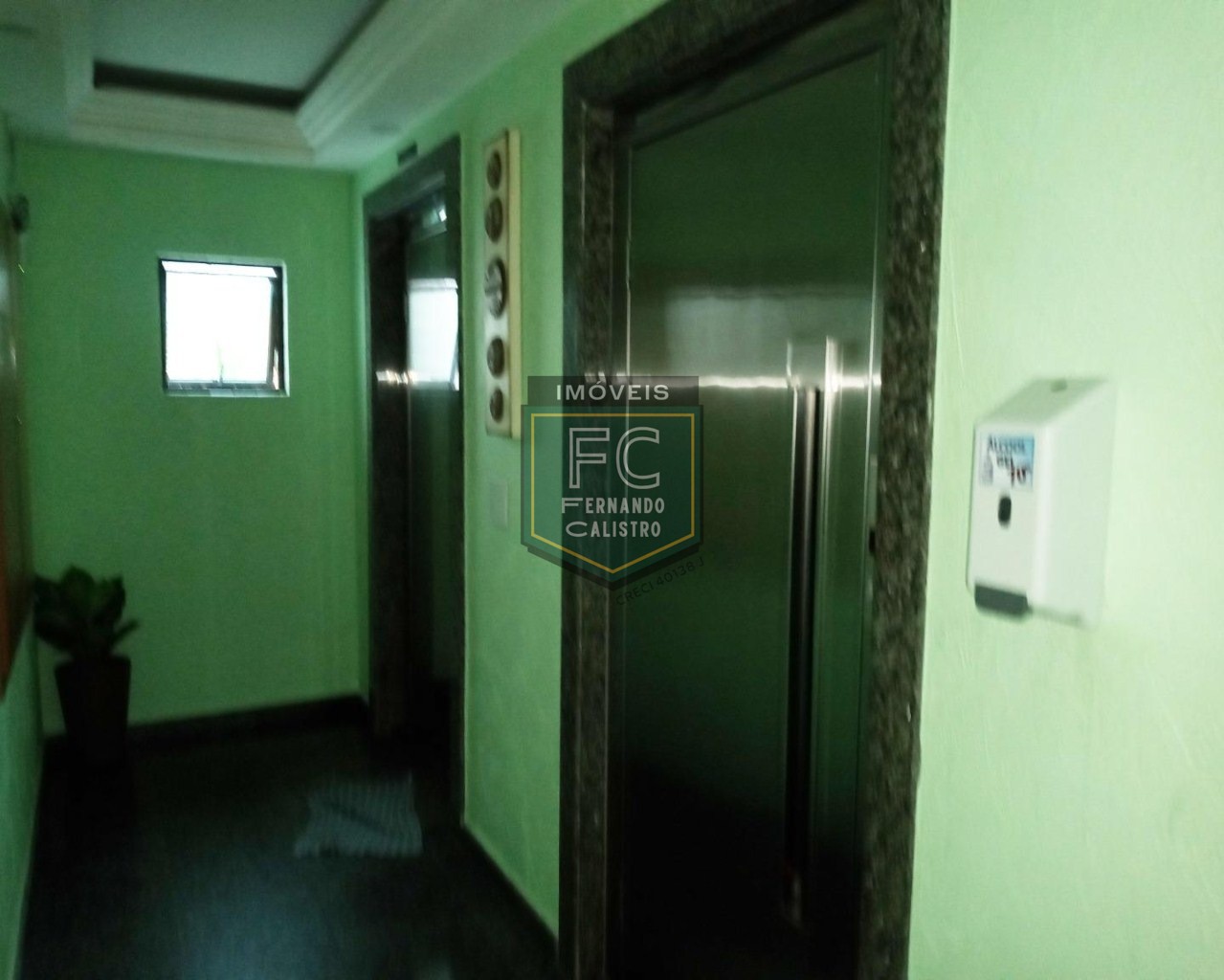 Locação definitiva: apartamento alto padrão 2 dormitórios (1 suíte) c/ vista p/ o mar, 75m², lazer completo frente mar, centro histórico, mongaguá sp