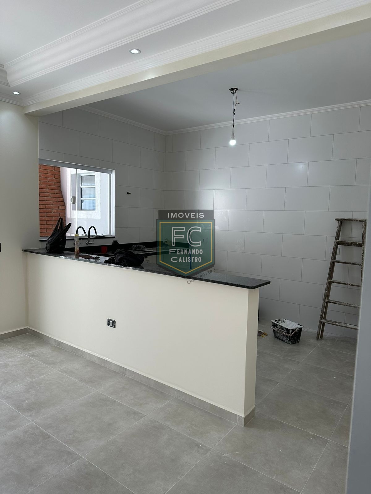 Casa térrea nova a 140 mts da praia, 2 suítes, quintal c/ pi