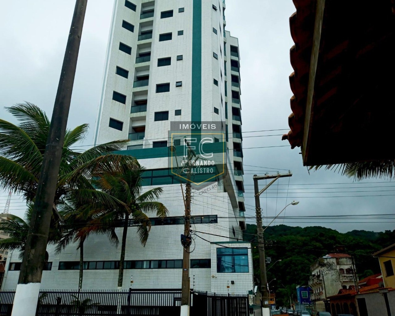 Locação definitiva: apartamento alto padrão 2 dormitórios (1 suíte) c/ vista p/ o mar, 75m², lazer completo frente mar, centro histórico, mongaguá sp