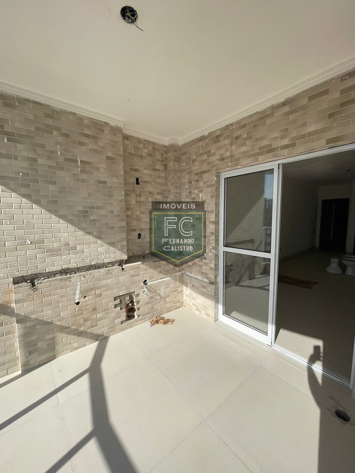 Apartamento alto padrão 2 dormitórios (1 suites), varanda gourmet c/ vista mar, lazer completo, 2 vagas, quadra da praia, guilhermina, praia grande/sp