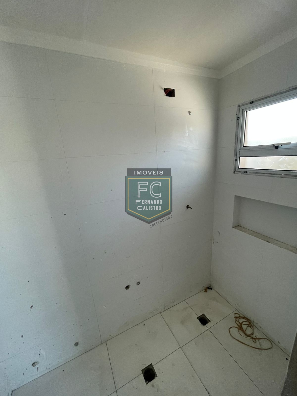 Apartamento alto padrão 3 dormitórios (3 suítes), varanda gourmet c/ vista mar, lazer completo, 2 vagas, quadra da praia, guilhermina, praia grande/sp