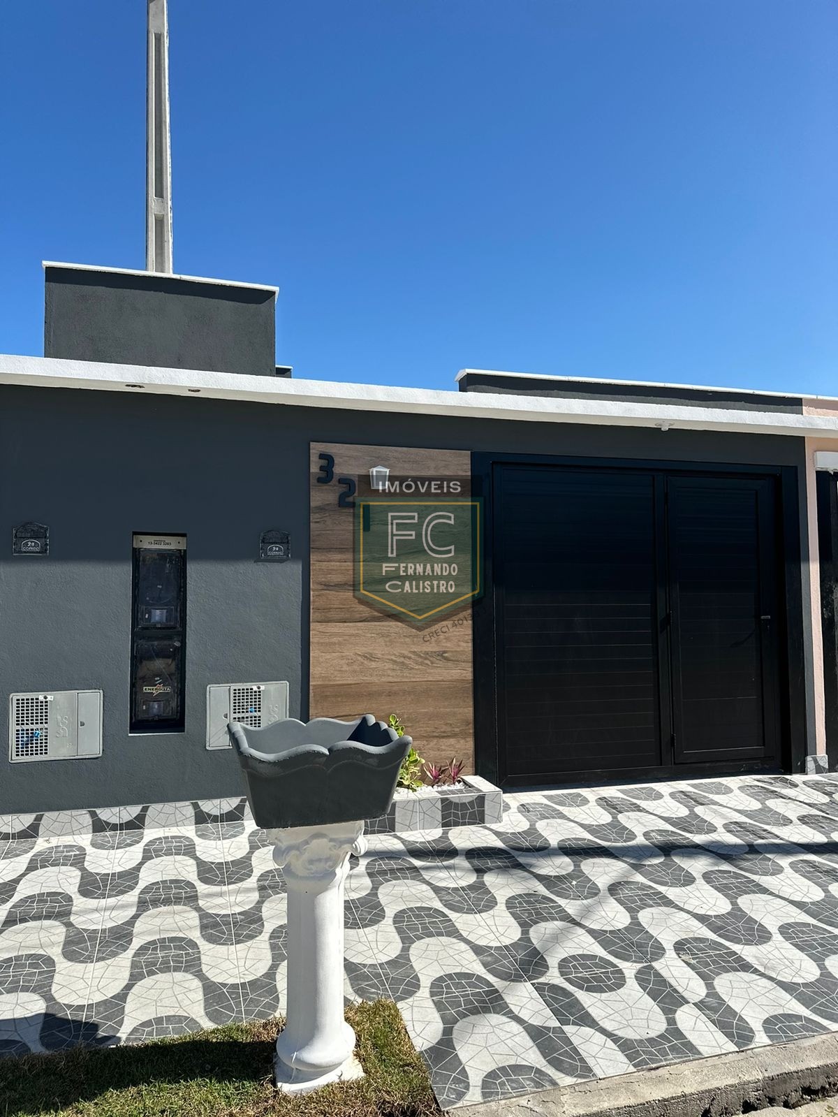 Casas novas prontas para morar, 2 dormitórios (1 suíte), quintal c/ piscina, área gourmet c/ churrasqueira, 2 vagas, 750 mts da praia, itanhaém - sp