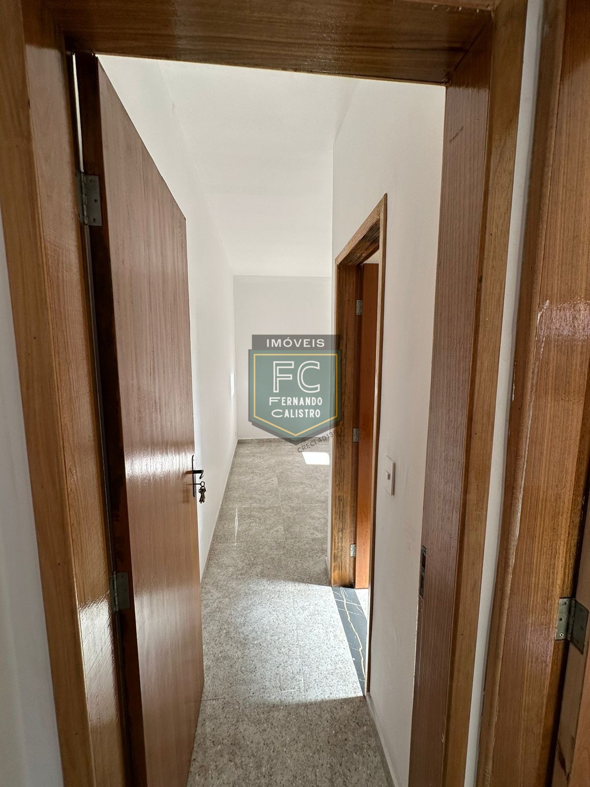 Casas novas prontas para morar, 2 dormitórios (1 suíte), quintal c/ piscina, área gourmet c/ churrasqueira, 2 vagas, 750 mts da praia, itanhaém - sp