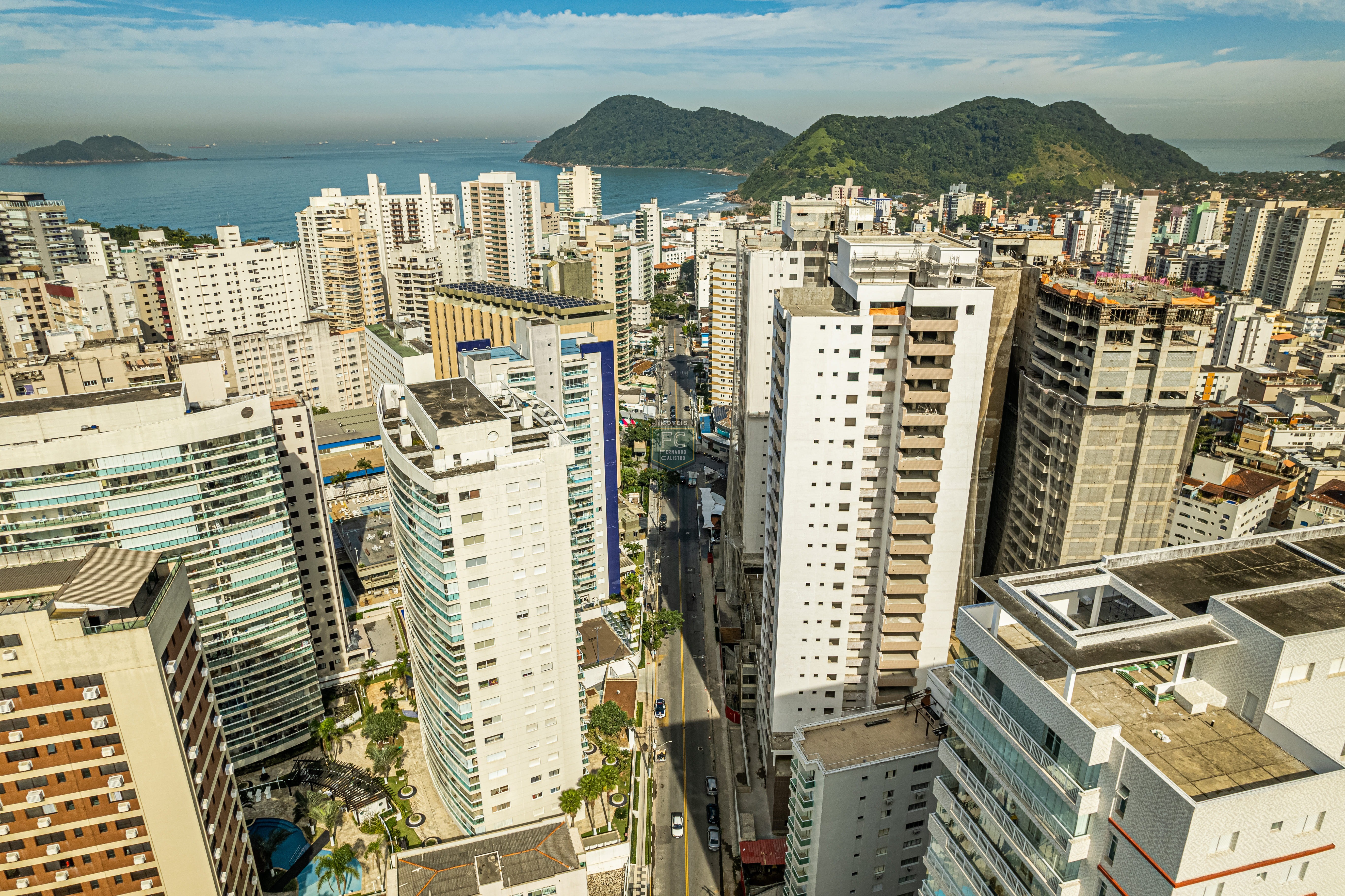 Investimento guarujá: apartamento alto padrão 3 dormitórios (1 suíte), varanda gourmet, 2 vagas, lazer de clube, financ. Direto, v. Alzira, guarujá sp