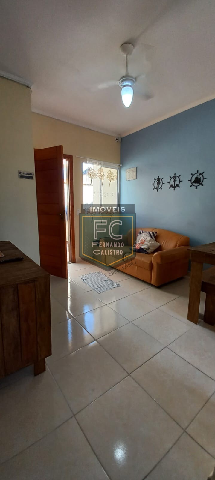 Casa Térrea na Praia em Condomínio Fechado, Mobiliada, 2 Dormitórios, Quintal c/ Piscina e Churrasqueira, 1 Vaga, Financia, Cibratel II, Itanhaém SP