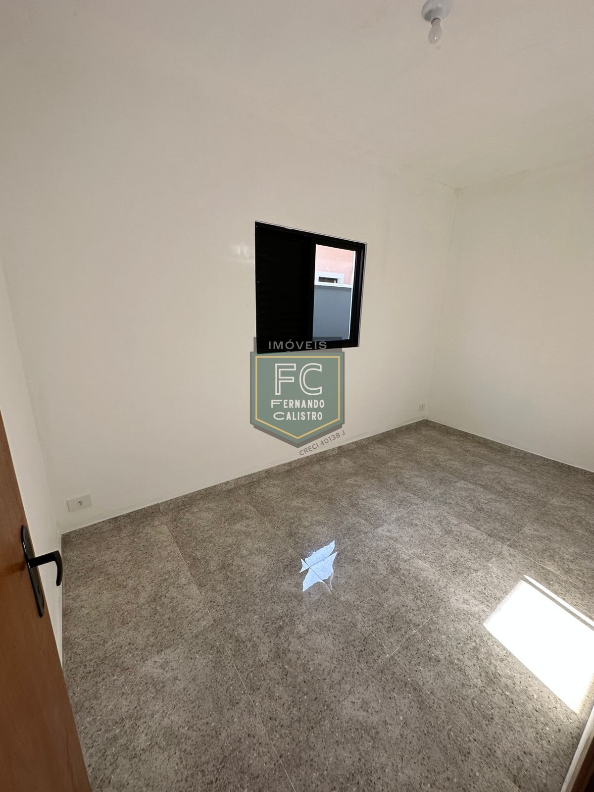 Casas novas prontas para morar, 2 dormitórios (1 suíte), quintal c/ piscina, área gourmet c/ churrasqueira, 2 vagas, 750 mts da praia, itanhaém - sp