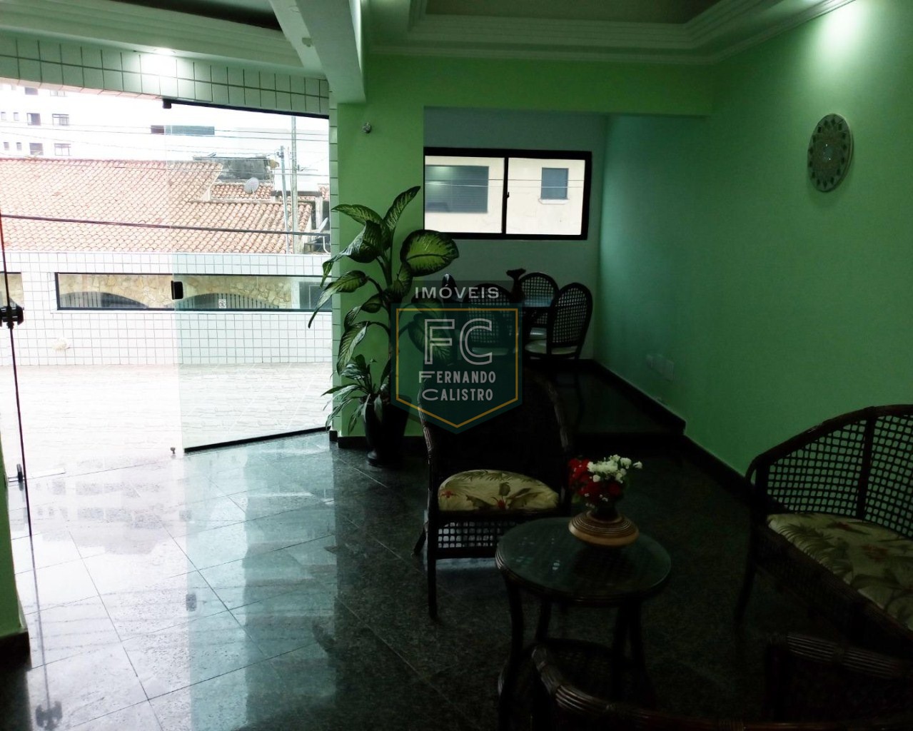 Locação definitiva: apartamento alto padrão 2 dormitórios (1 suíte) c/ vista p/ o mar, 75m², lazer completo frente mar, centro histórico, mongaguá sp