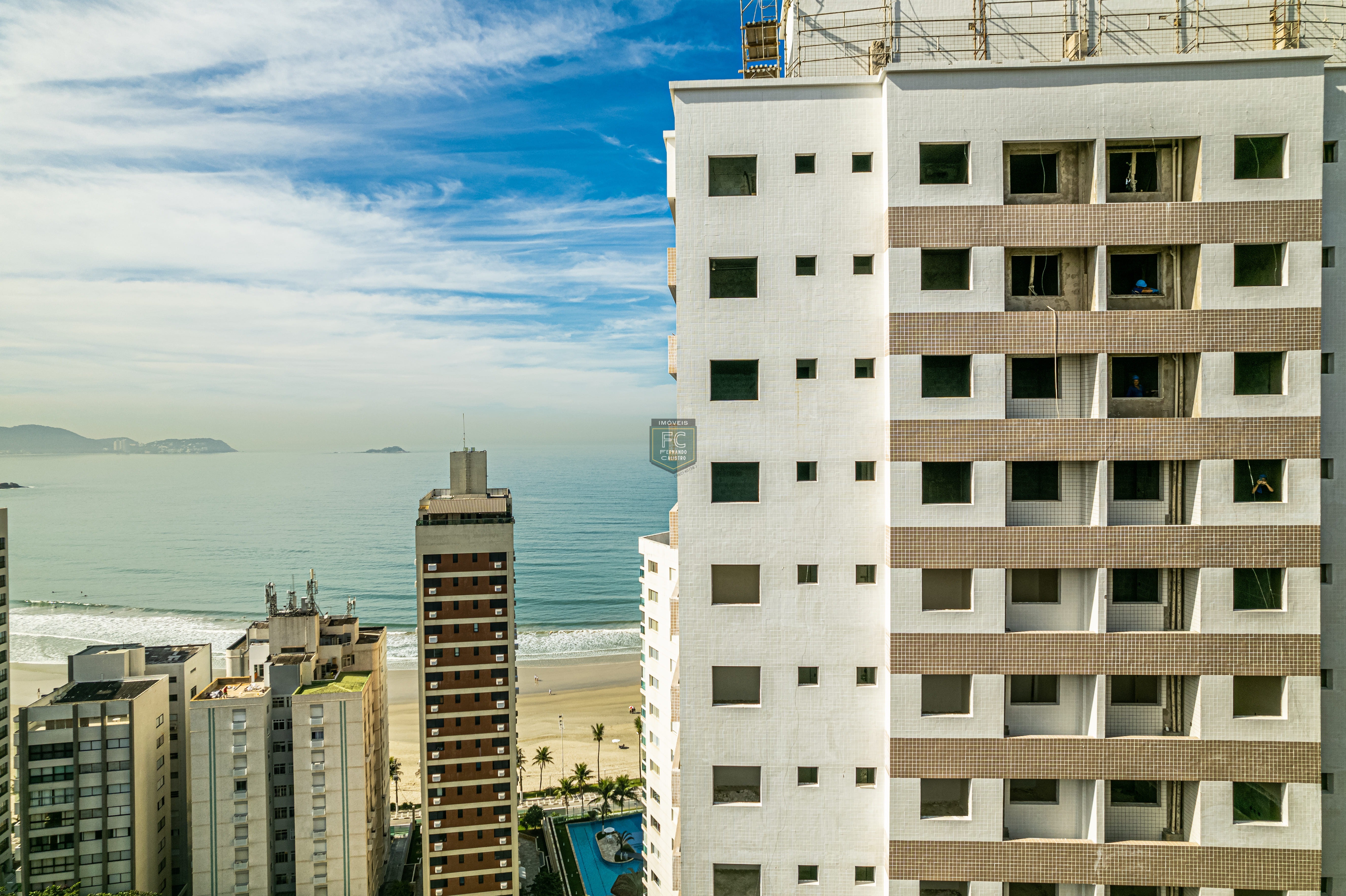 Investimento guarujá: apartamento alto padrão 3 dormitórios (1 suíte), varanda gourmet, 2 vagas, lazer de clube, financ. Direto, v. Alzira, guarujá sp
