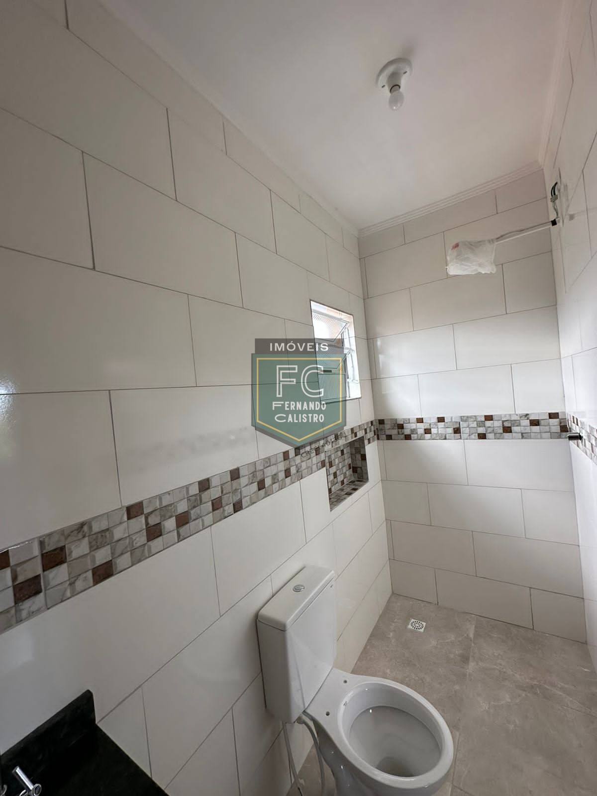 Sobrados Novos 2 Dormitórios (2 Suítes), Condomínio Fechado, Quintal c/ Piscina e Churrasqueira, Financia Banco, Lado Praia, Cibratel II, Itanhaém SP